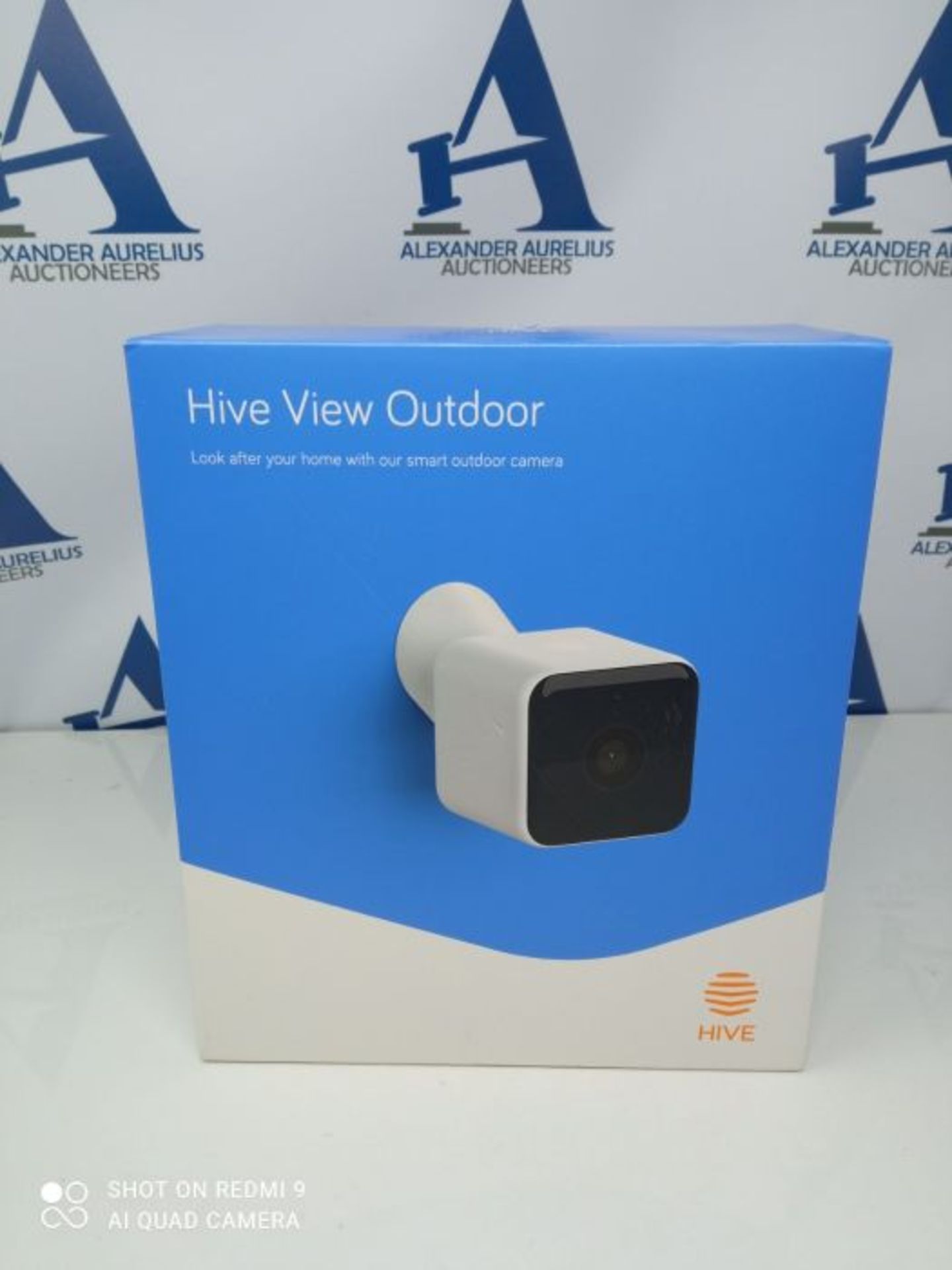 RRP £127.00 Hive UK7003793 Outdoor Camera, White, 1 Count (Pack of 1) - Image 2 of 3