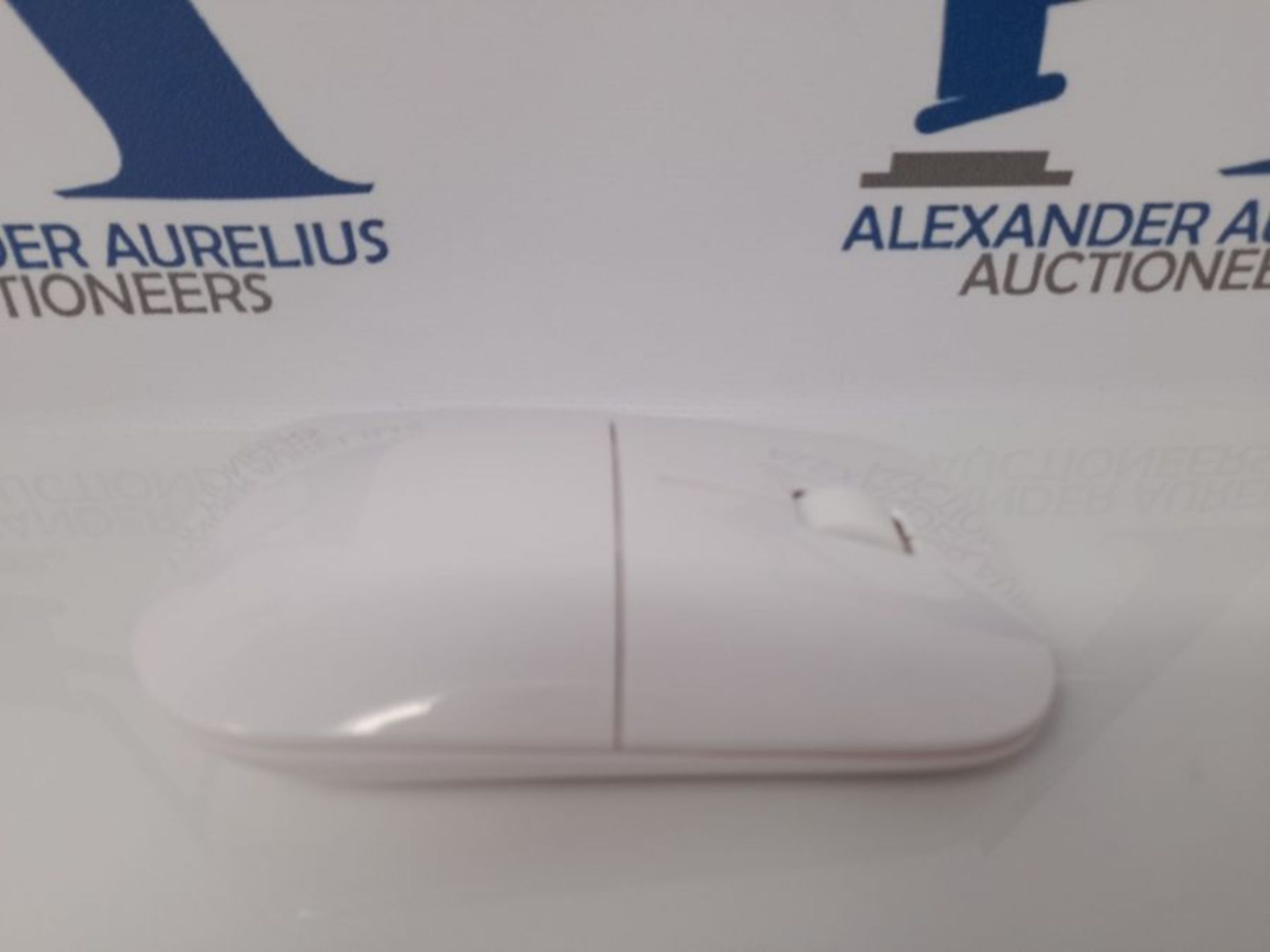 HP Z3700 White 2.4 GHz USB Slim Wireless Mouse with Blue LED1200 DPI Optical Sensor, U - Image 3 of 3