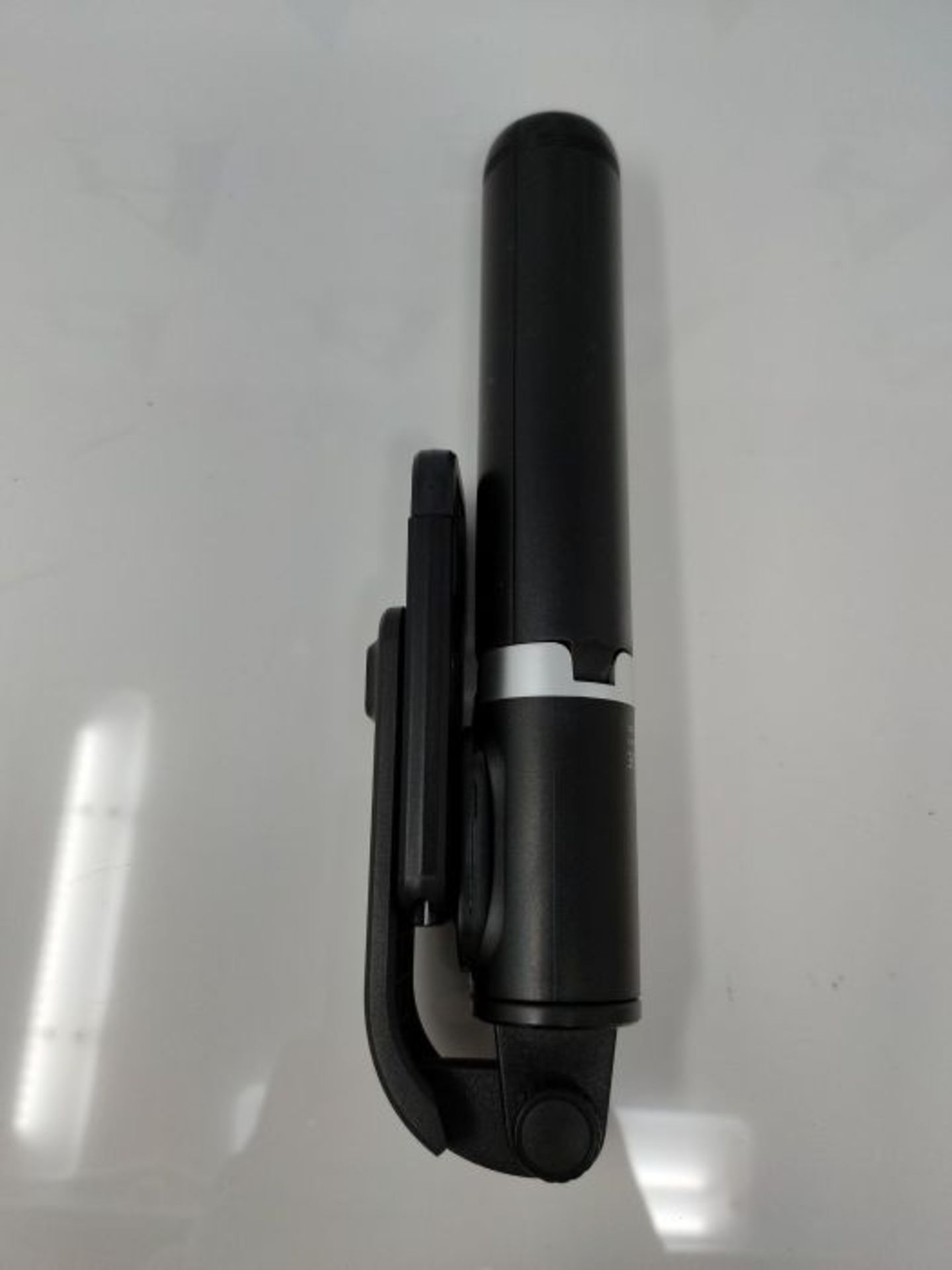 ATUMTEK 40? Selfie Stick, All in One Extendable Selfie Stick Tripod with Bluetooth Rem - Image 3 of 3
