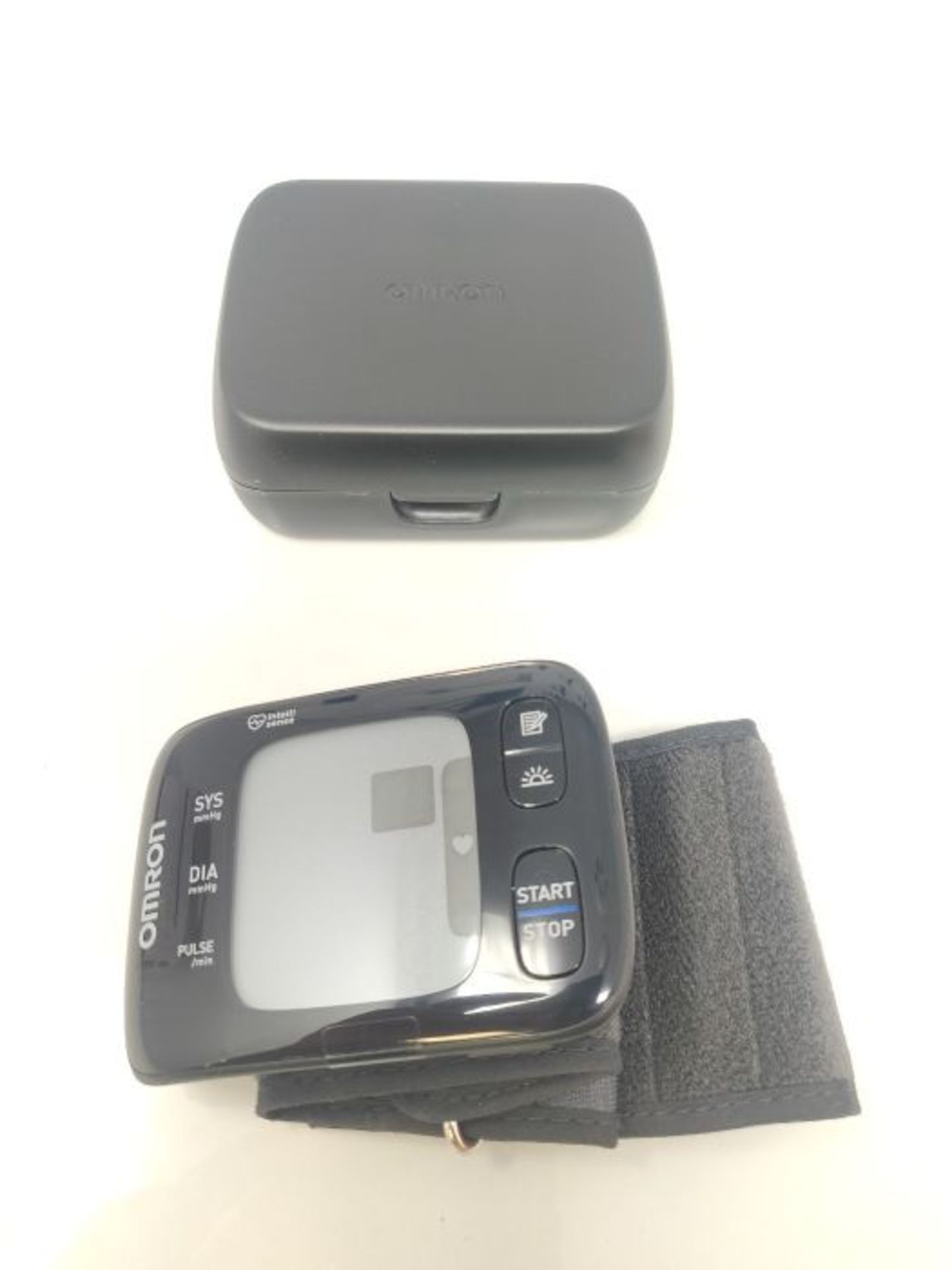 RRP £50.00 Omron RS7 Intelli IT Wrist Blood Pressure Monitor with Bluetooth pairing capabilities, - Image 3 of 3