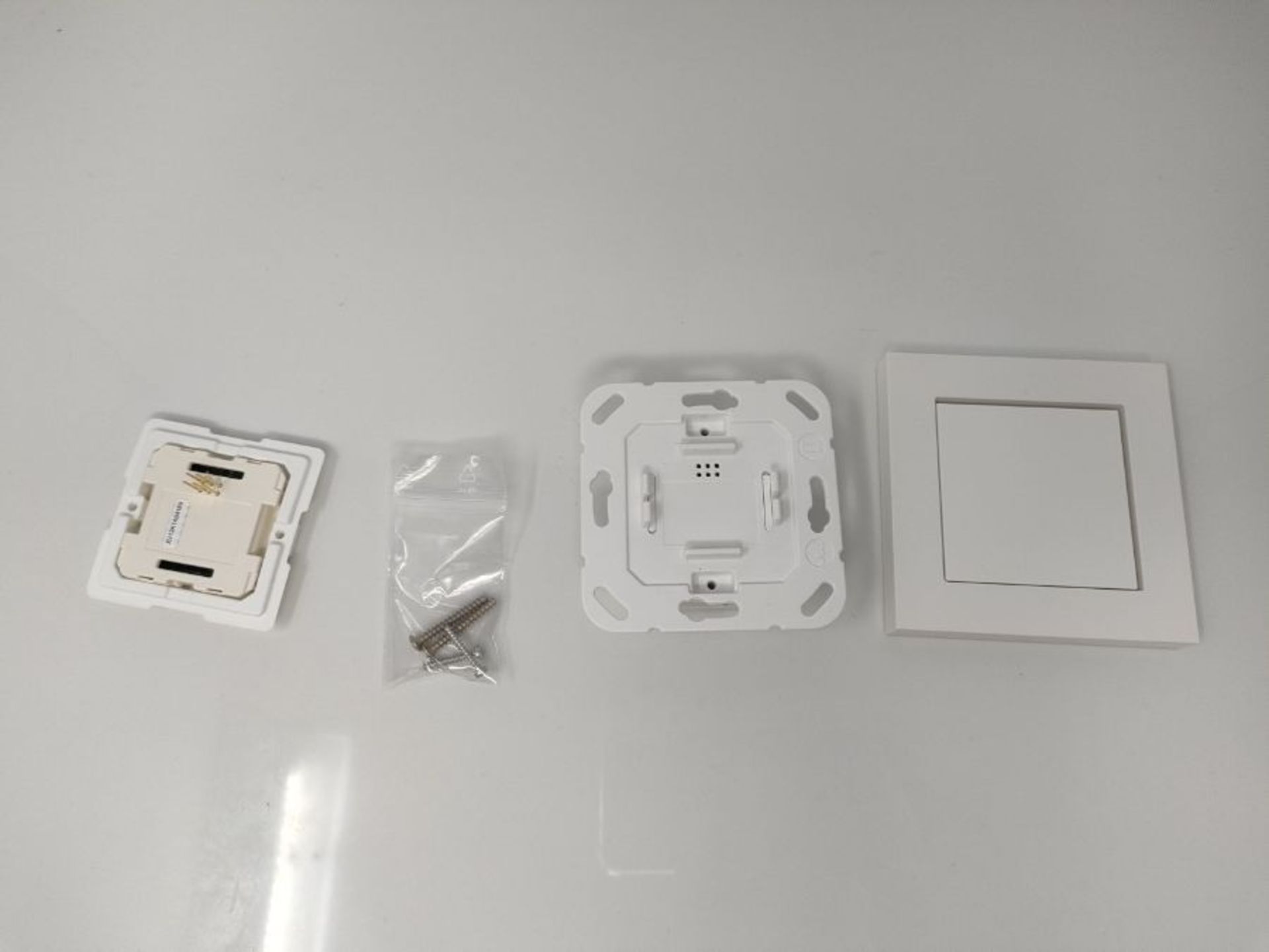 RRP £99.00 Eve Light Switch â¬  Smarter Lichtschalter (Apple HomeKit), Einfach-, Wechsel- & - Image 3 of 3