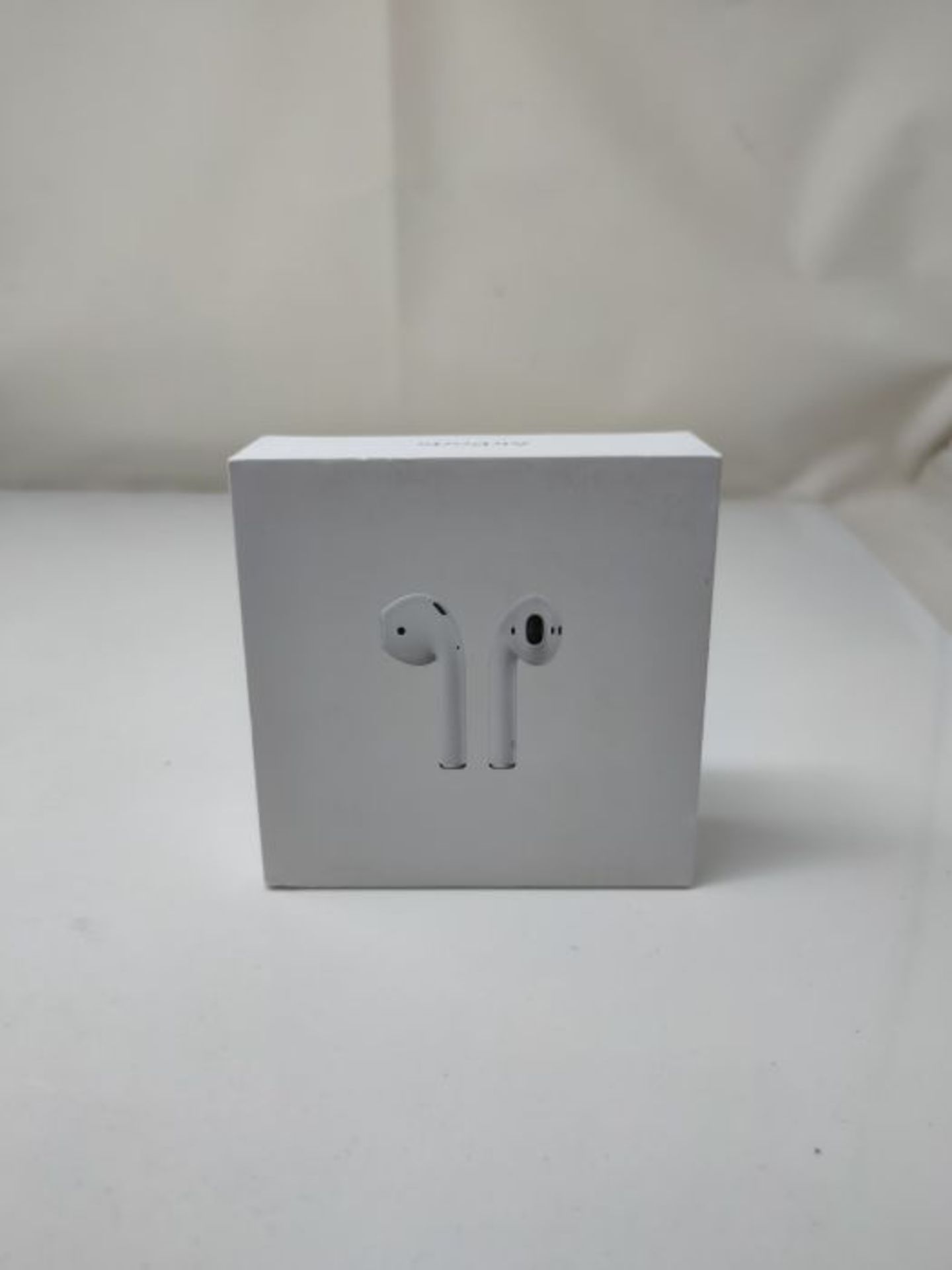 RRP £159.00 Apple AirPods with Charging Case (Wired) - Image 2 of 3