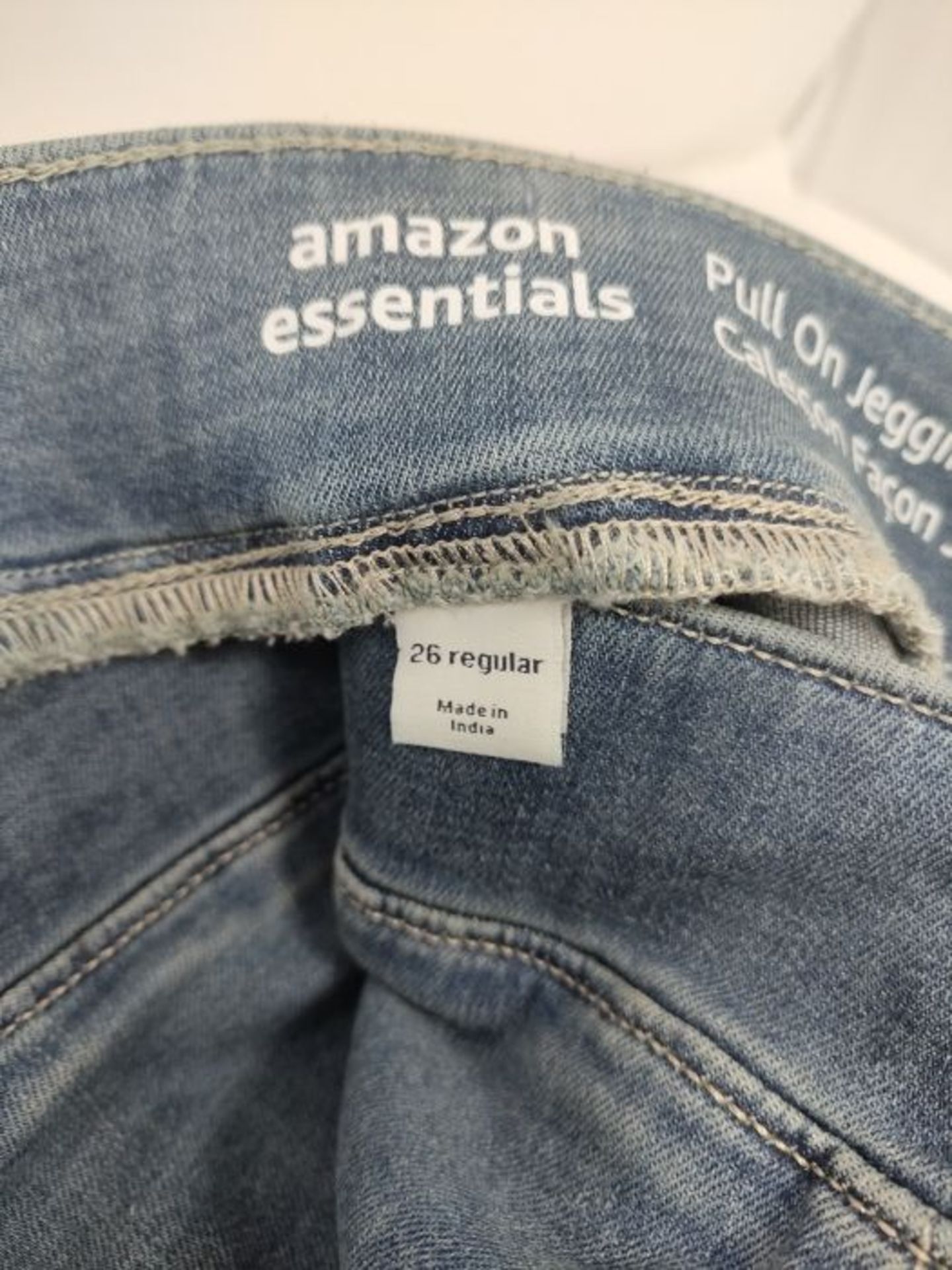 Amazon Essentials Skinny Denim-Pantaloni da Jegging, Taglie Forti Donna, delavÃ© Chi - Image 3 of 3