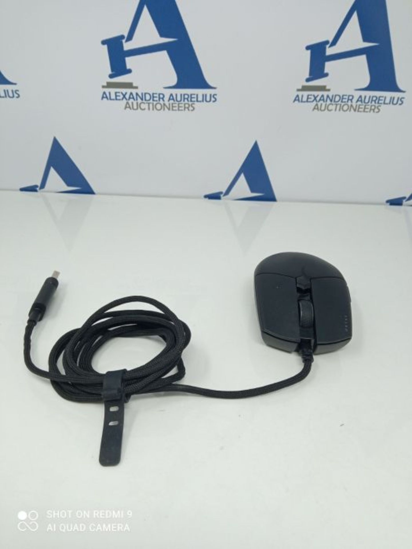 Corsair KATAR PRO XT Souris Gaming Ultralégère (Forme Symétrique, Adaptée à Tous - Image 3 of 3