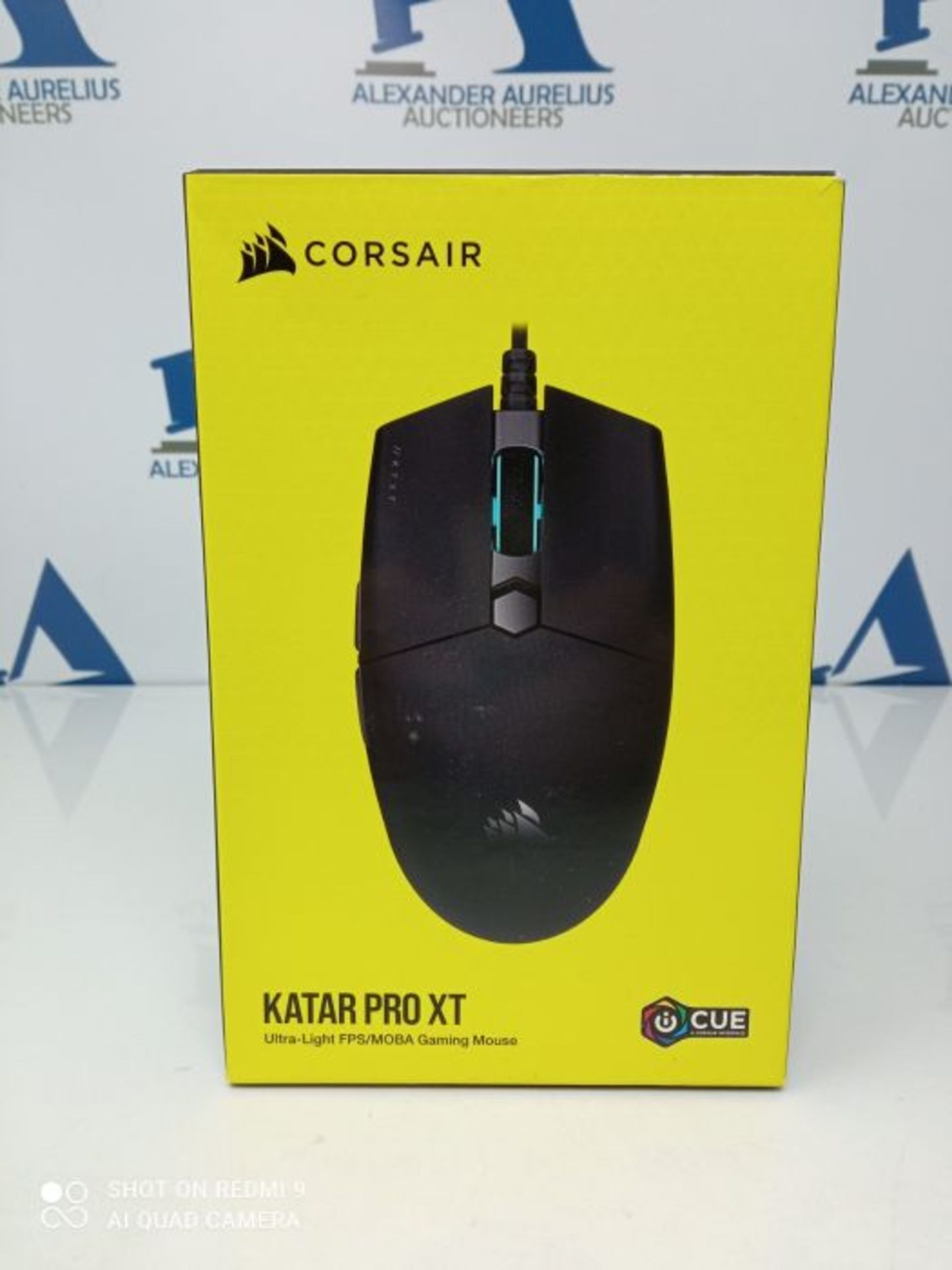 Corsair KATAR PRO XT Souris Gaming Ultralégère (Forme Symétrique, Adaptée à Tous - Image 2 of 3