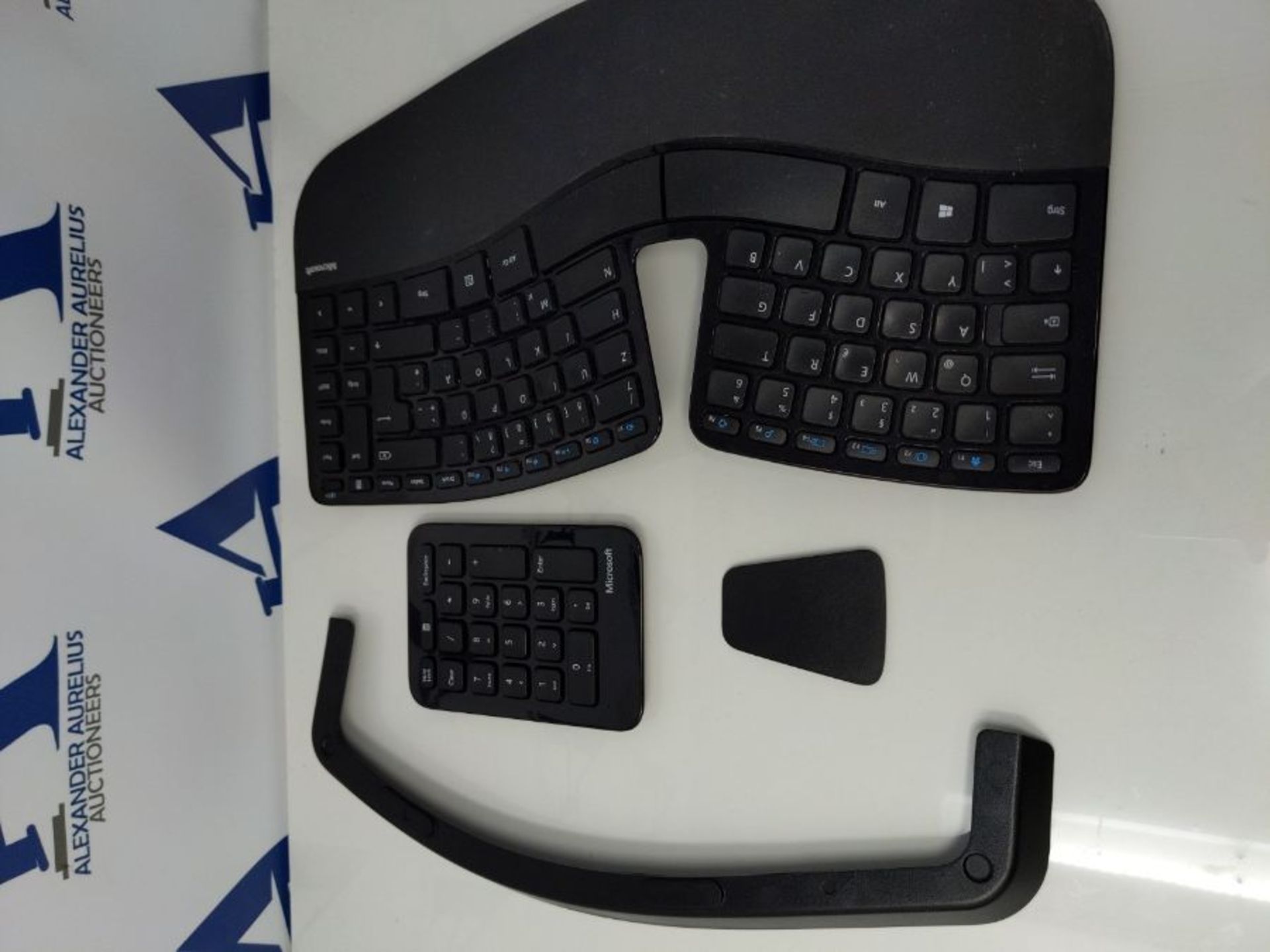 RRP £82.00 Ergonomische Tastatur von Microsoft Sculpt (QWERTZ-Layout) - Image 2 of 2