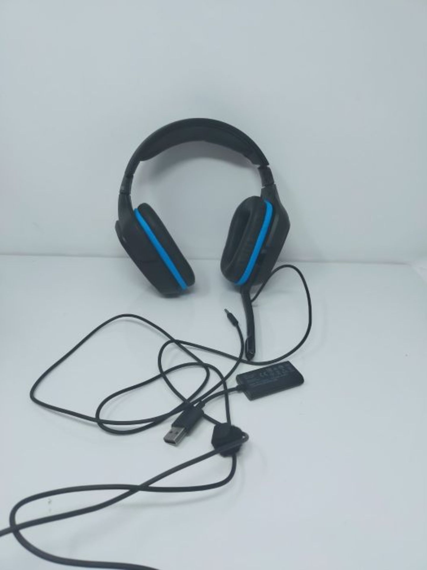 Logitech G432 Wired Gaming Headset, 7.1 Surround Sound, DTS Headphone:X 2.0, 50 mm Aud - Image 2 of 2