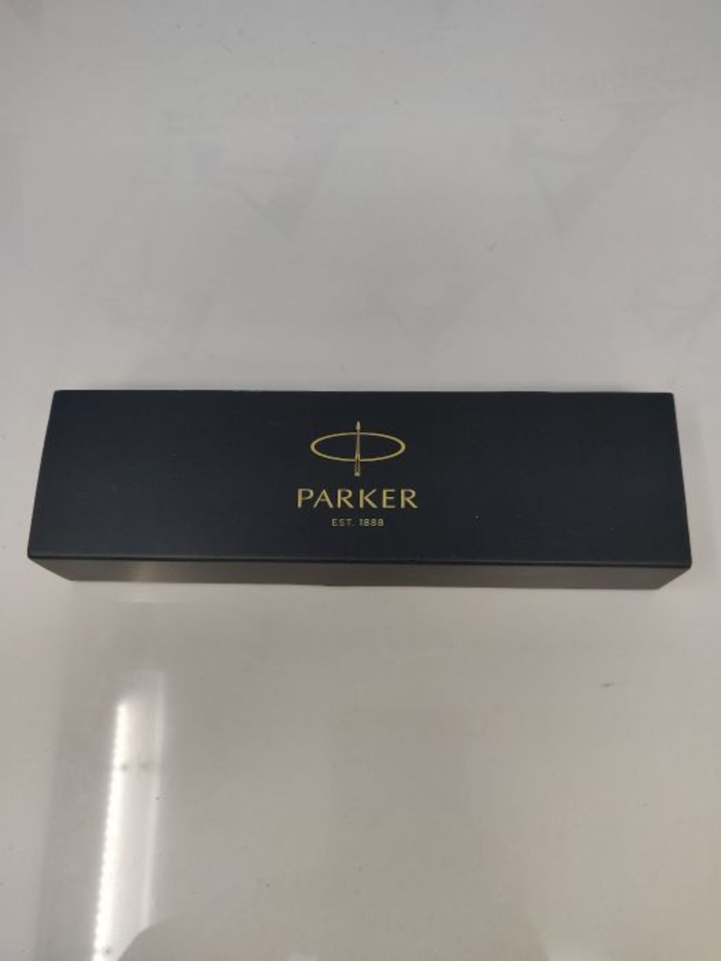 Parker IM penna roller | Rosso laccato premium con finiture in oro | Punta fine con ri - Image 2 of 3
