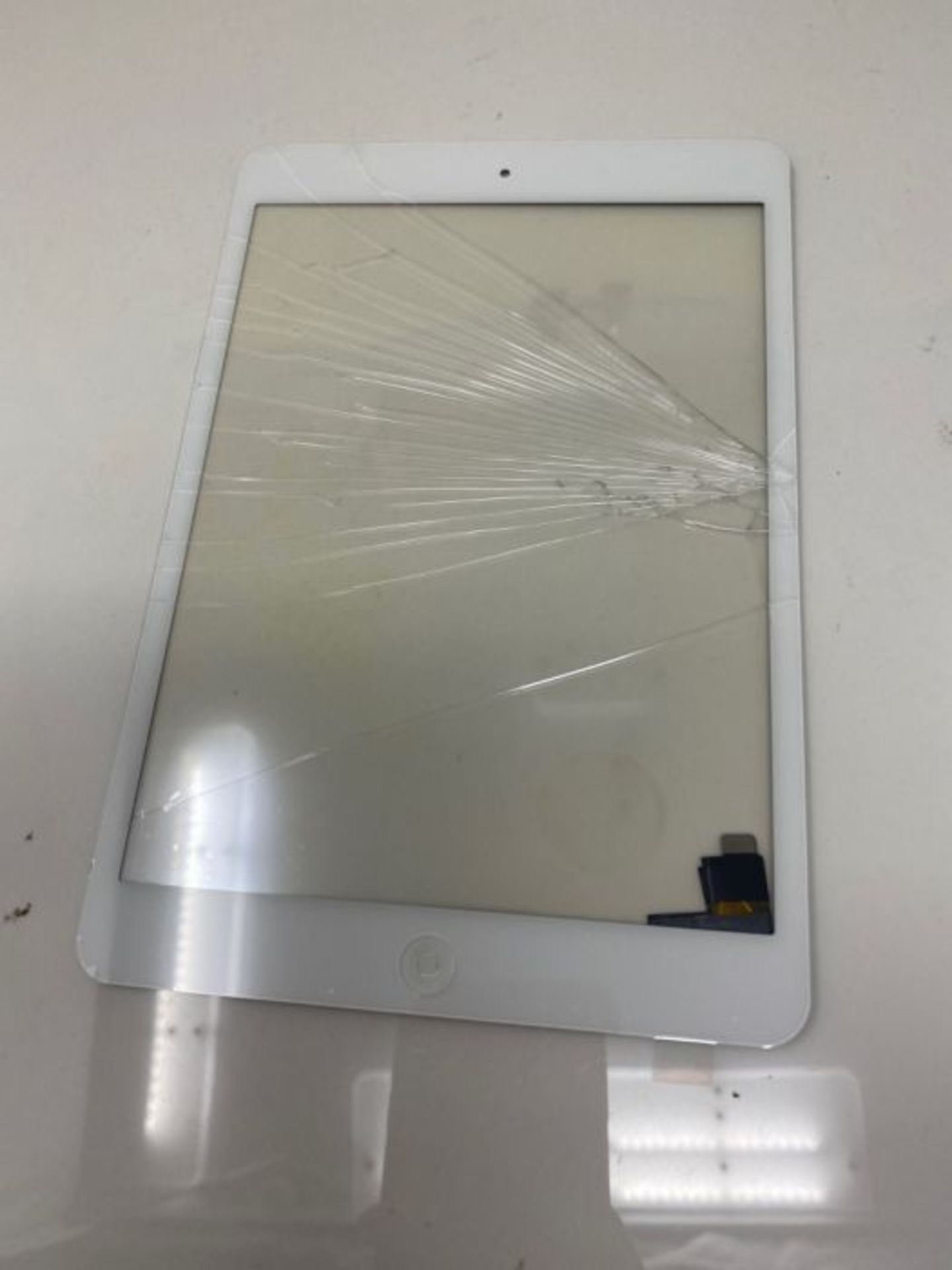 Touch Screen Glass Digitizer Assembly for iPad Mini 1 2 with Home Button & Camera Brac - Image 2 of 2
