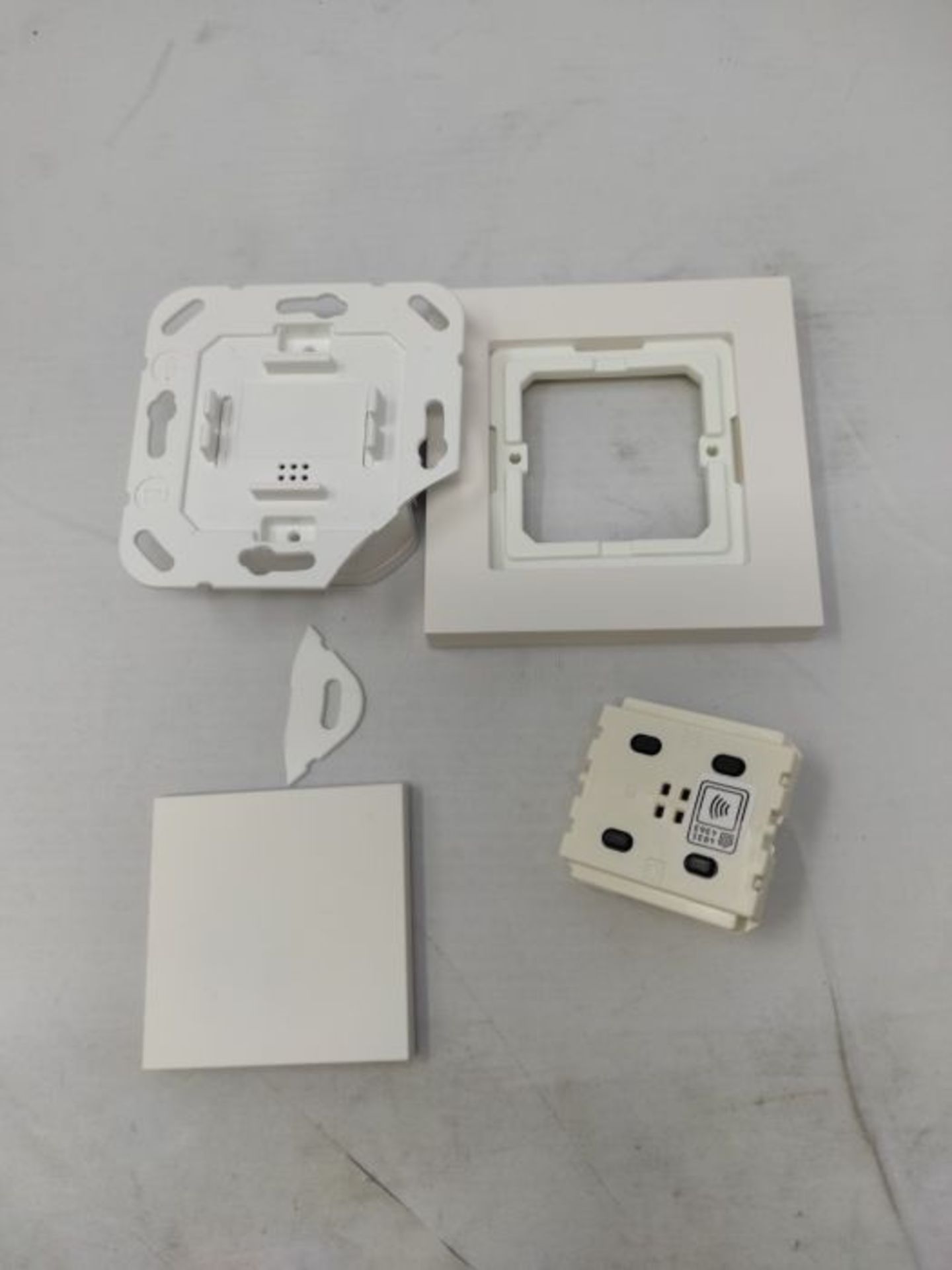 RRP £94.00 [CRACKED] Eve Light Switch â¬  Smarter Lichtschalter (Apple HomeKit), Einfach-, W - Image 3 of 3