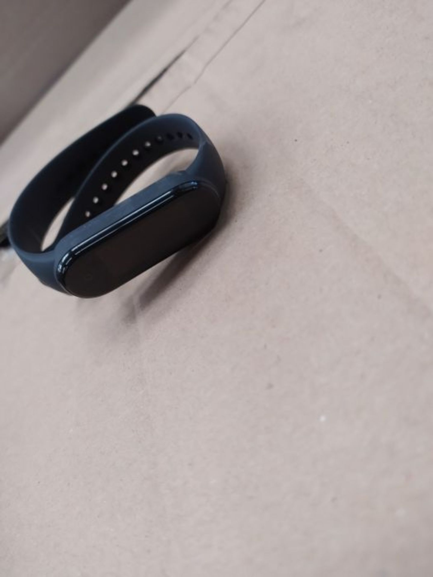 [INCOMPLETE] Xiaomi Mi Smart Band 5 Fitness & Aktivitätstracker mit 1,1 zoll Full AMO - Image 3 of 3