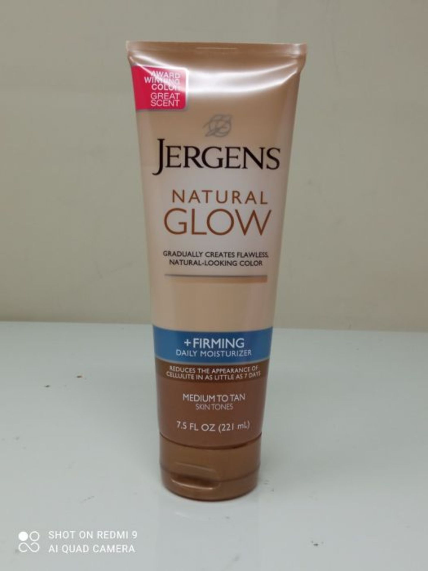 Jergens Natural Glow +FIRMING Daily Moisturizer for Body, Medium to Tan Skin Tones, 7. - Image 2 of 3