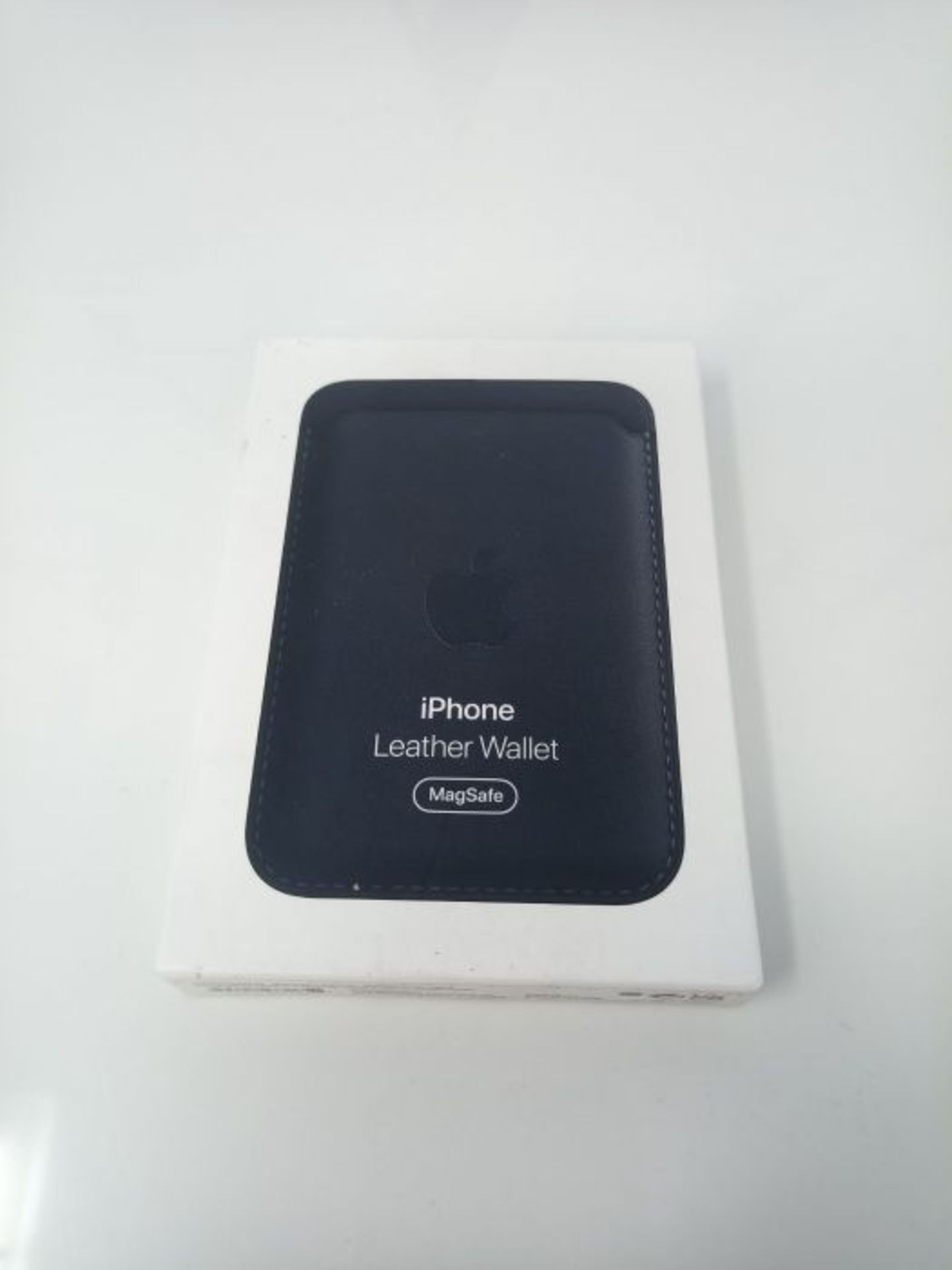 Apple Leather Wallet with MagSafe (for iPhone) - Midnight - Image 2 of 3