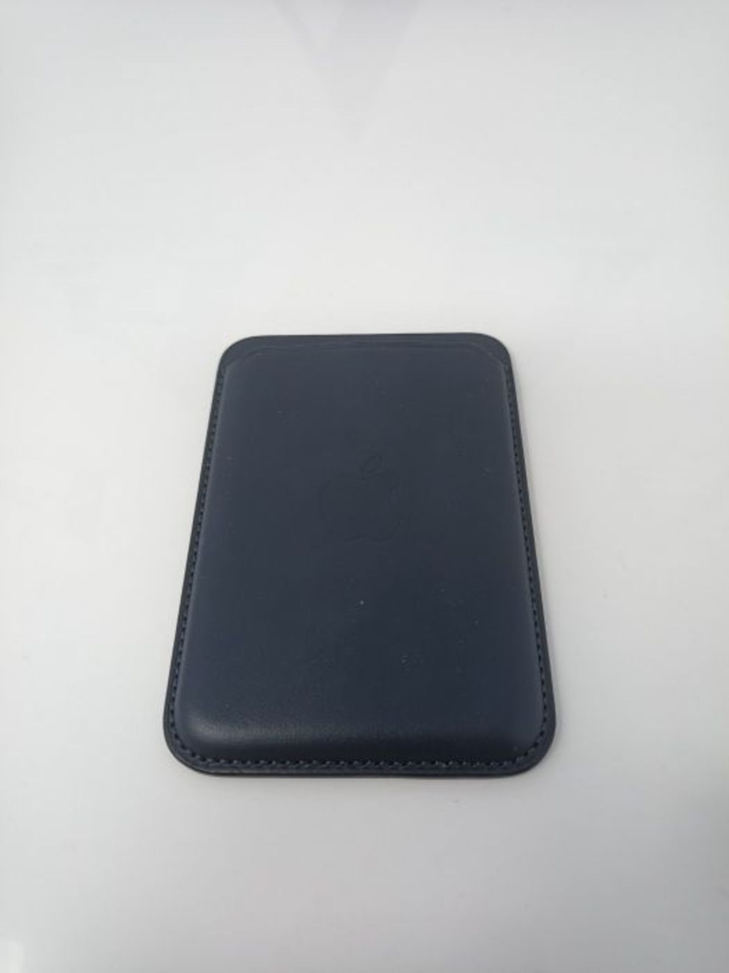 Apple Leather Wallet with MagSafe (for iPhone) - Midnight - Image 3 of 3