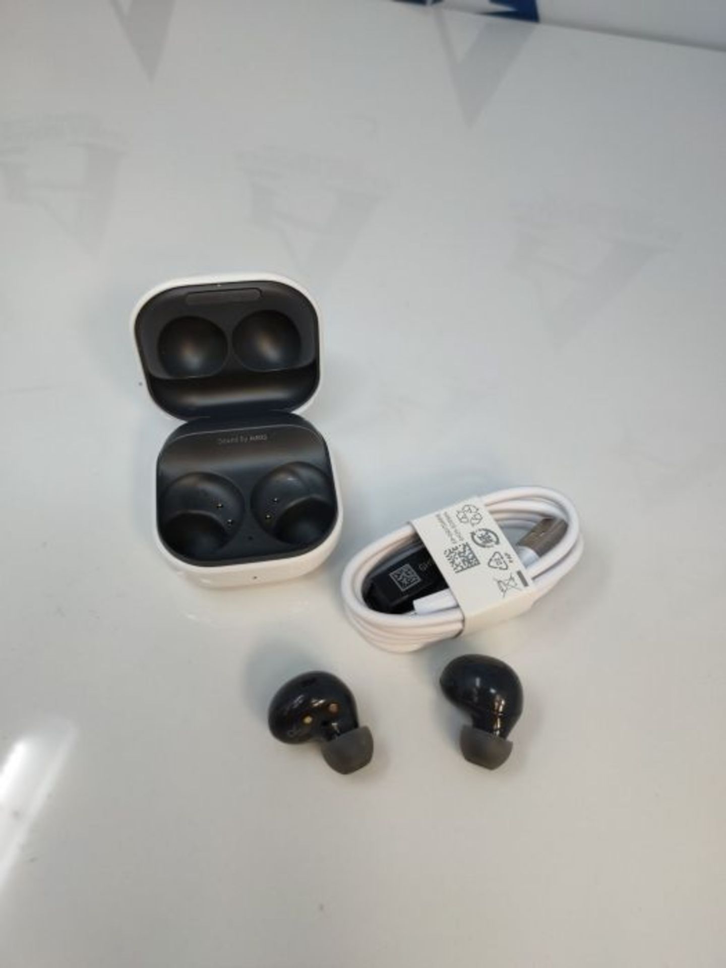 RRP £109.00 Samsung Galaxy Buds2 Bluetooth Earbuds, True Wireless, Noise Cancelling, Charging Case - Image 3 of 3