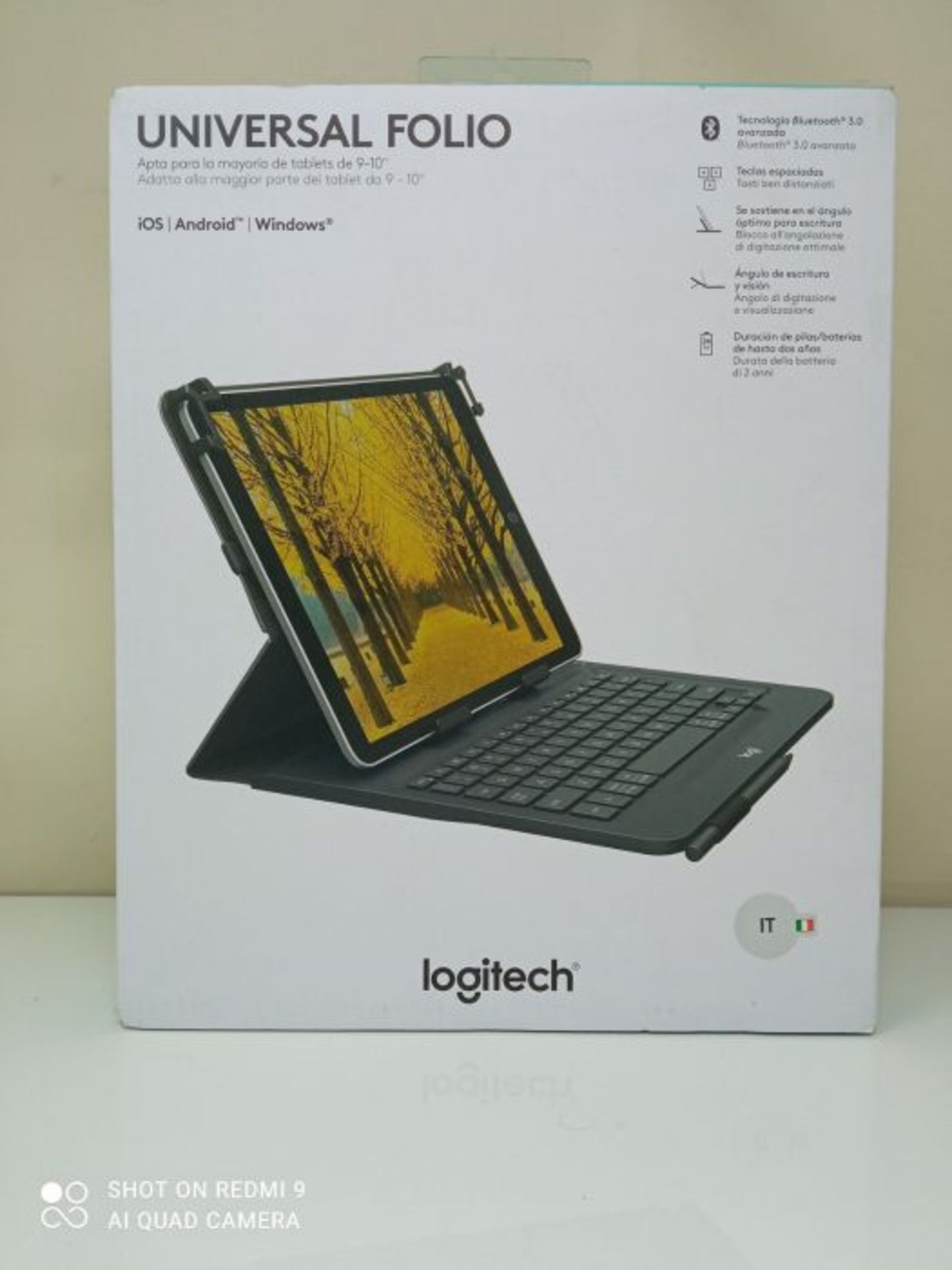 Logitech Universal Folio iPad or Tablet Case, QWERTY Italian Layout - Black - Image 2 of 3