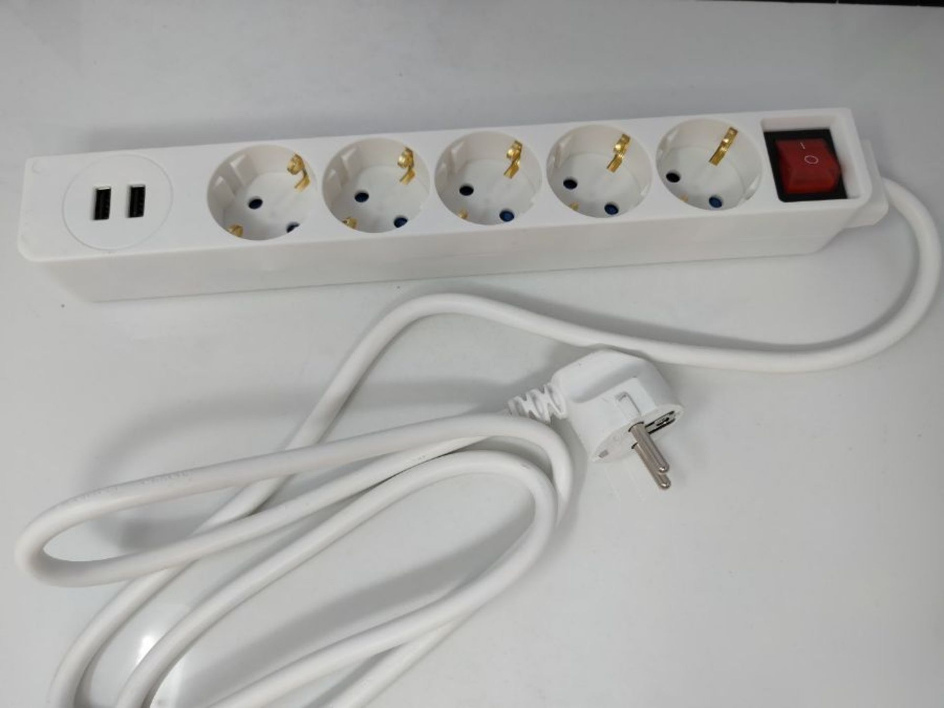 USB 3.4A 5 Way Socket Strip White - Image 3 of 3