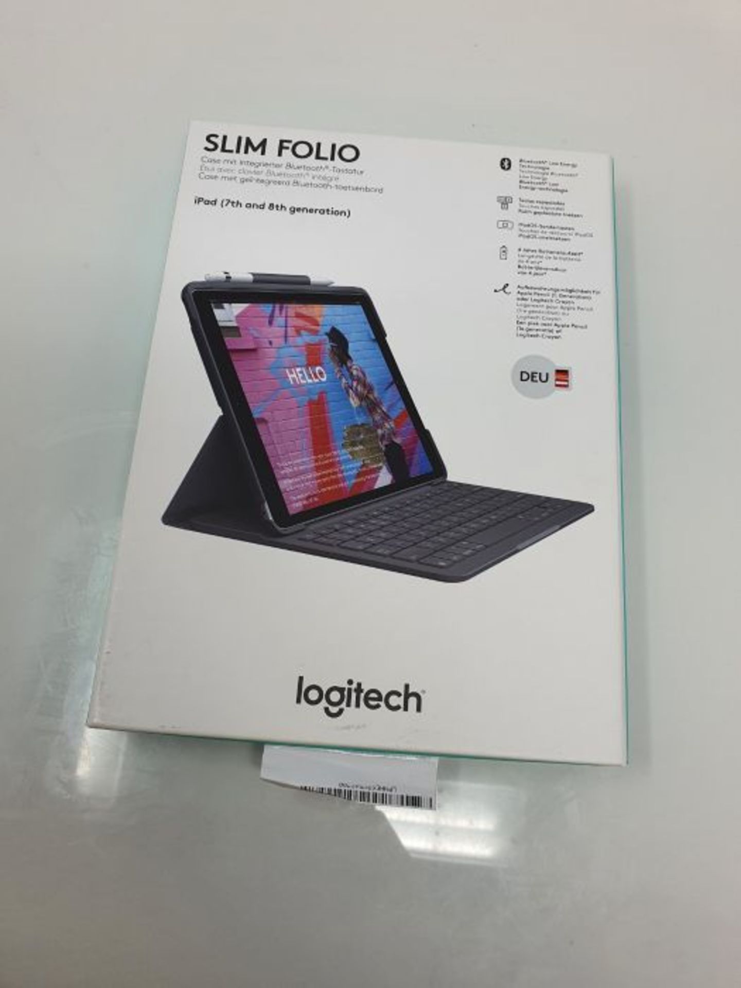 RRP £70.00 Logitech SLIM FOLIO iPad Keyboard Case 10.2 Inch, QWERTZ German Layout - Graphite Blac - Image 2 of 3