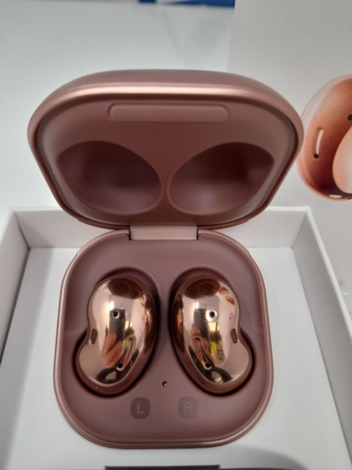 RRP £85.00 Samsung Galaxy Buds Live Wireless Earphones Mystic Bronze (UK Version) - Image 3 of 3