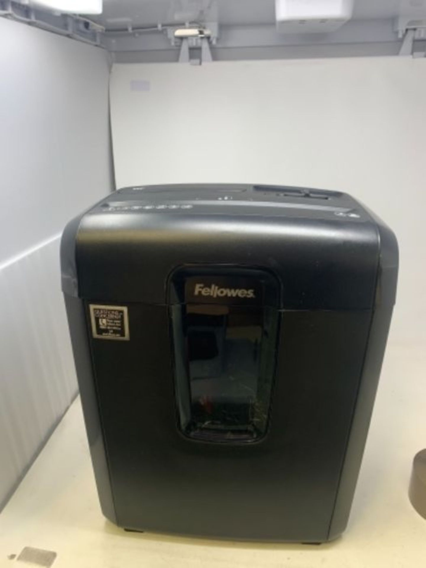 Fellowes Powershred 8C Personal 8 Sheet Cross Cut Paper Shredder for Home Use - With S - Image 2 of 2