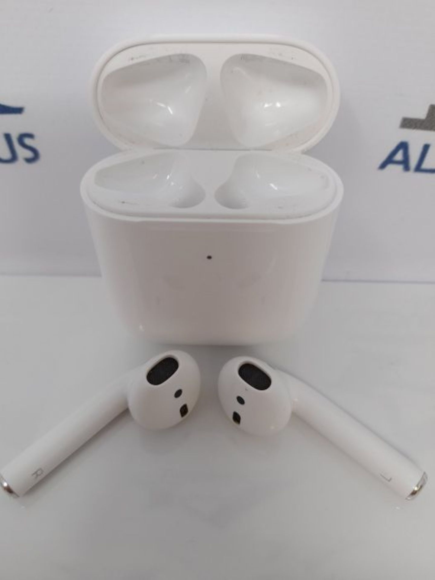 RRP £171.00 Apple AirPods con custodia di??ricarica wireless (seconda generazione) - Image 2 of 2