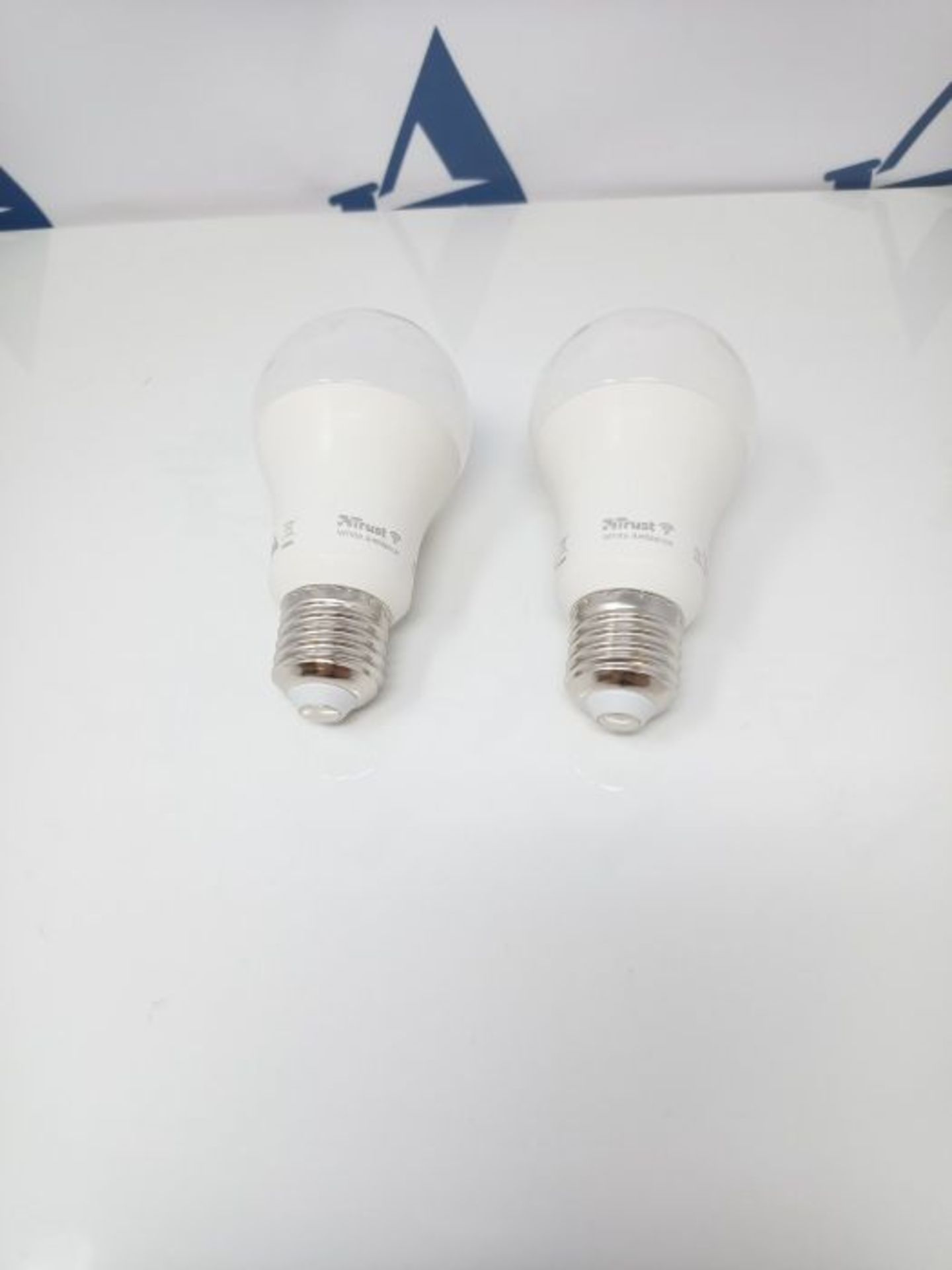 Trust WiFi E27 Bombilla LED, Compatible con Alexa y Google Home, Luz LED Regulable, No - Image 3 of 3