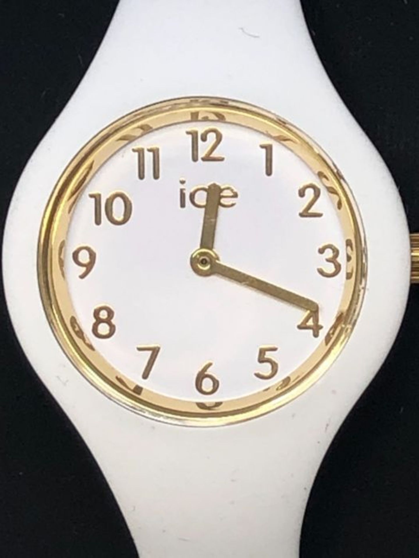 RRP £81.00 Ice-Watch - Ice Glam White Gold Numbers - Montre Blanche pour Femme avec Bracelet en S - Image 3 of 3