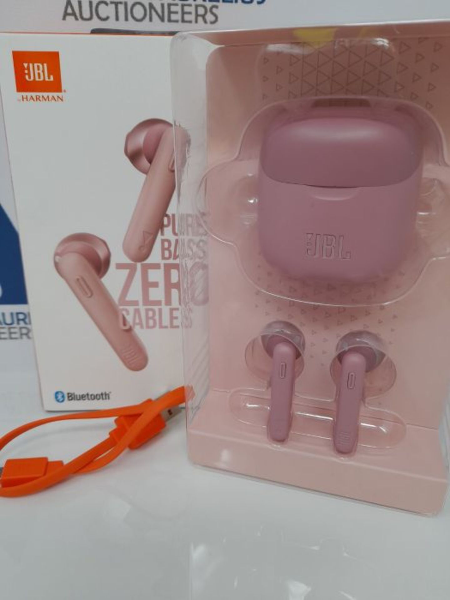 RRP £84.00 JBL Tune 220TWS - truly wireless, in-ear bluetooth headphones with voice assistant, up - Image 2 of 3