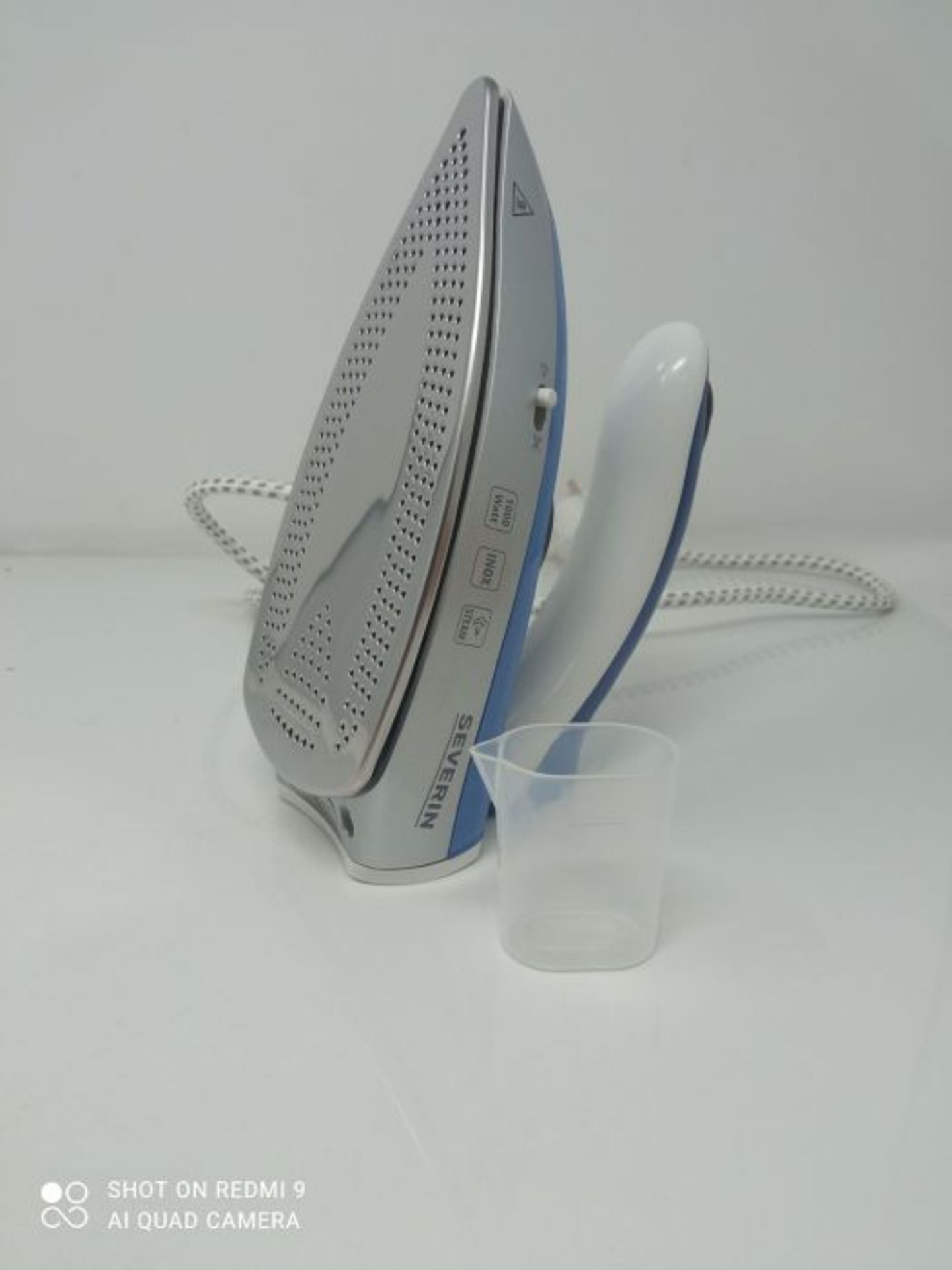 SEVERIN Travel STEAM Iron BA 3234 / Silver - Blue, 1000W, 50ml Water Tank and Foldable - Image 3 of 3