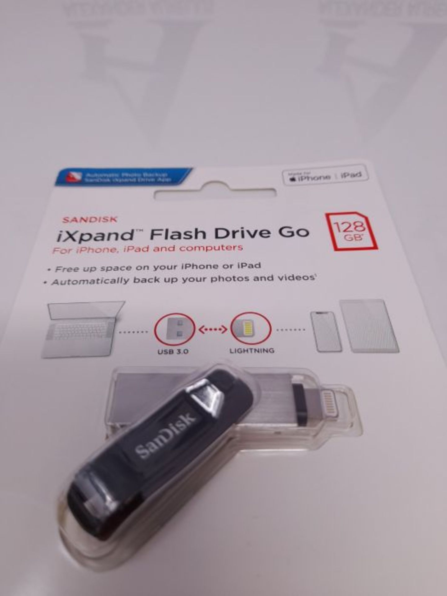 RRP £51.00 SanDisk 128GB iXpand USB Flash Drive Go for your iPhone and iPad - Image 3 of 3