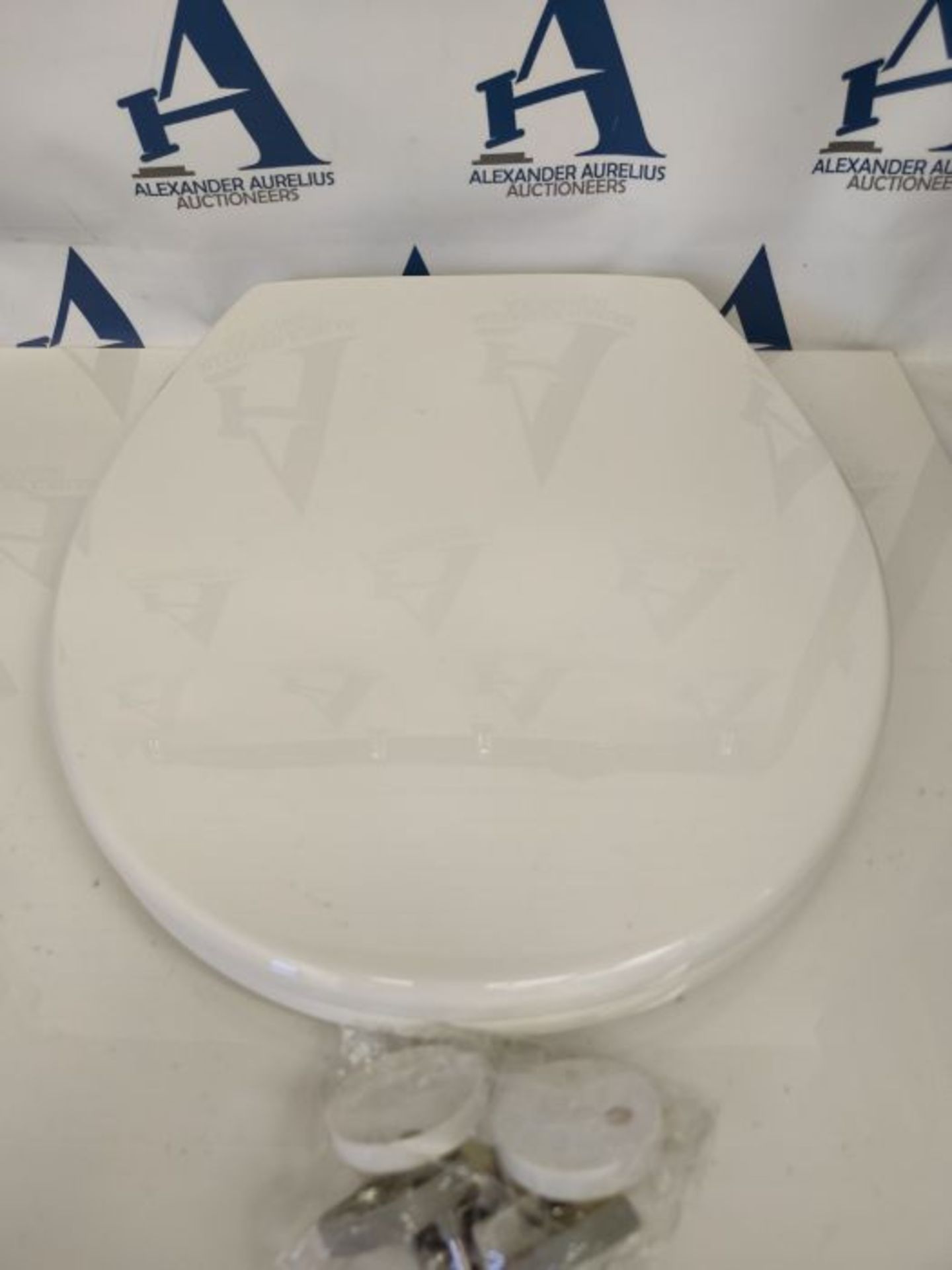 Pipishell Soft Close Toilet Seat, Toilet Seat with Quick Release for Easy Clean, Simpl - Image 3 of 3