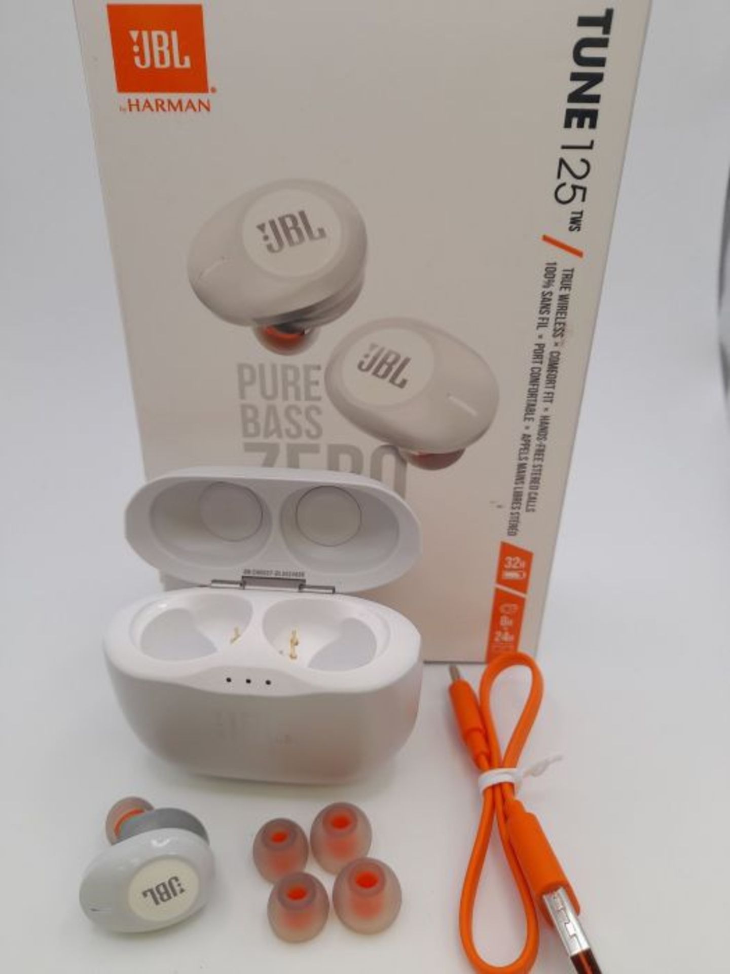 RRP £84.00 JBL Tune 125 TWS In-Ear Earphones - True Wireless Bluetooth headphones with powerful b - Image 3 of 3