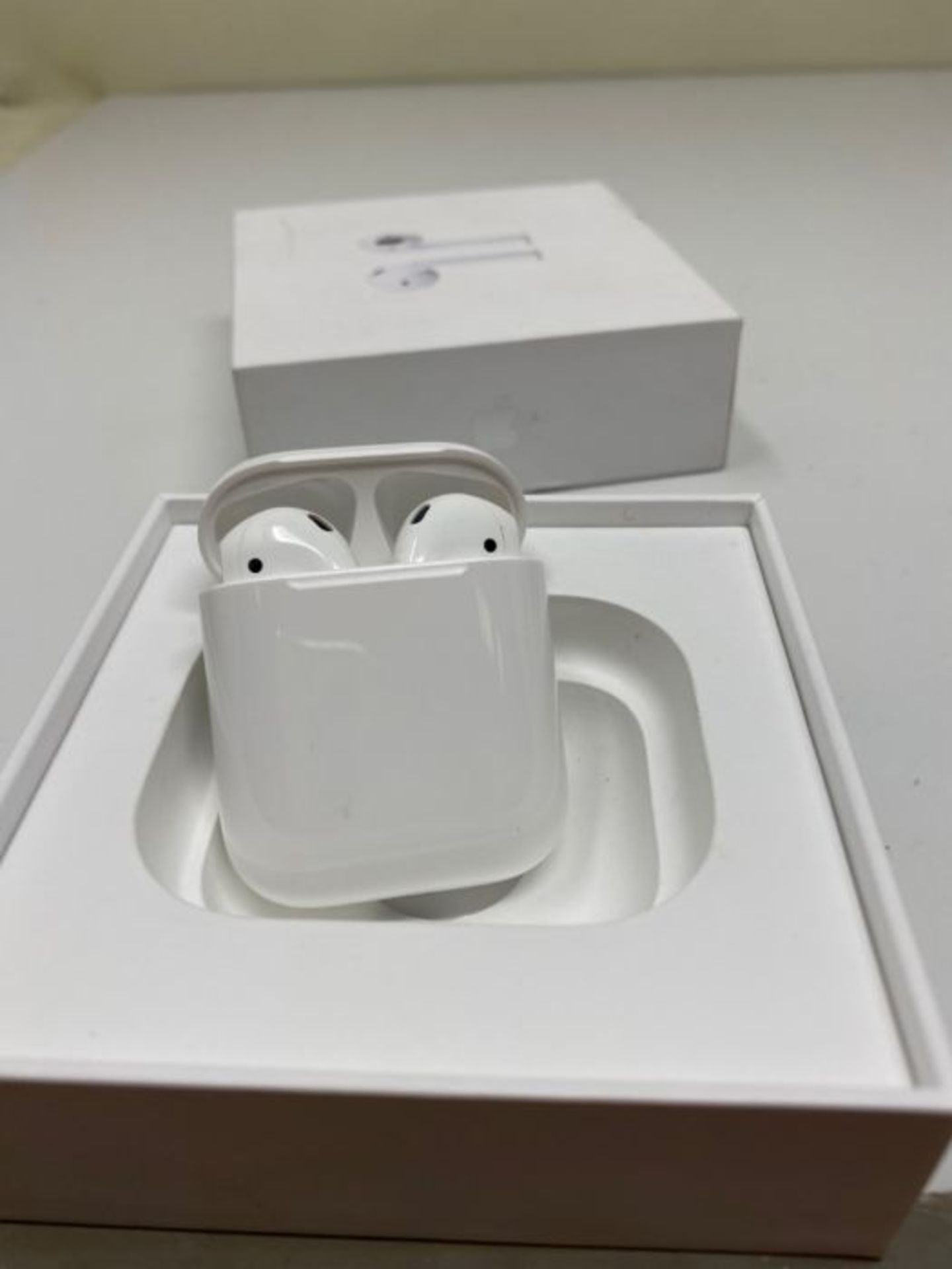 RRP £159.00 Apple AirPods with Charging Case (Wired) - Image 3 of 3