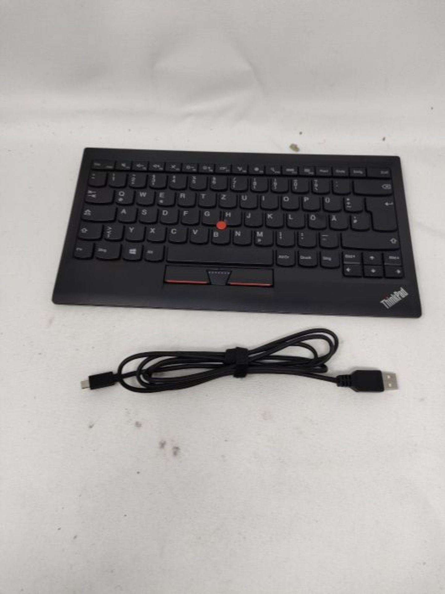 RRP £55.00 Lenovo 0B47202 ThinkPad Compact Tastatur (USB, TrackPoint, Deutsches Layout) schwarz - Image 2 of 2