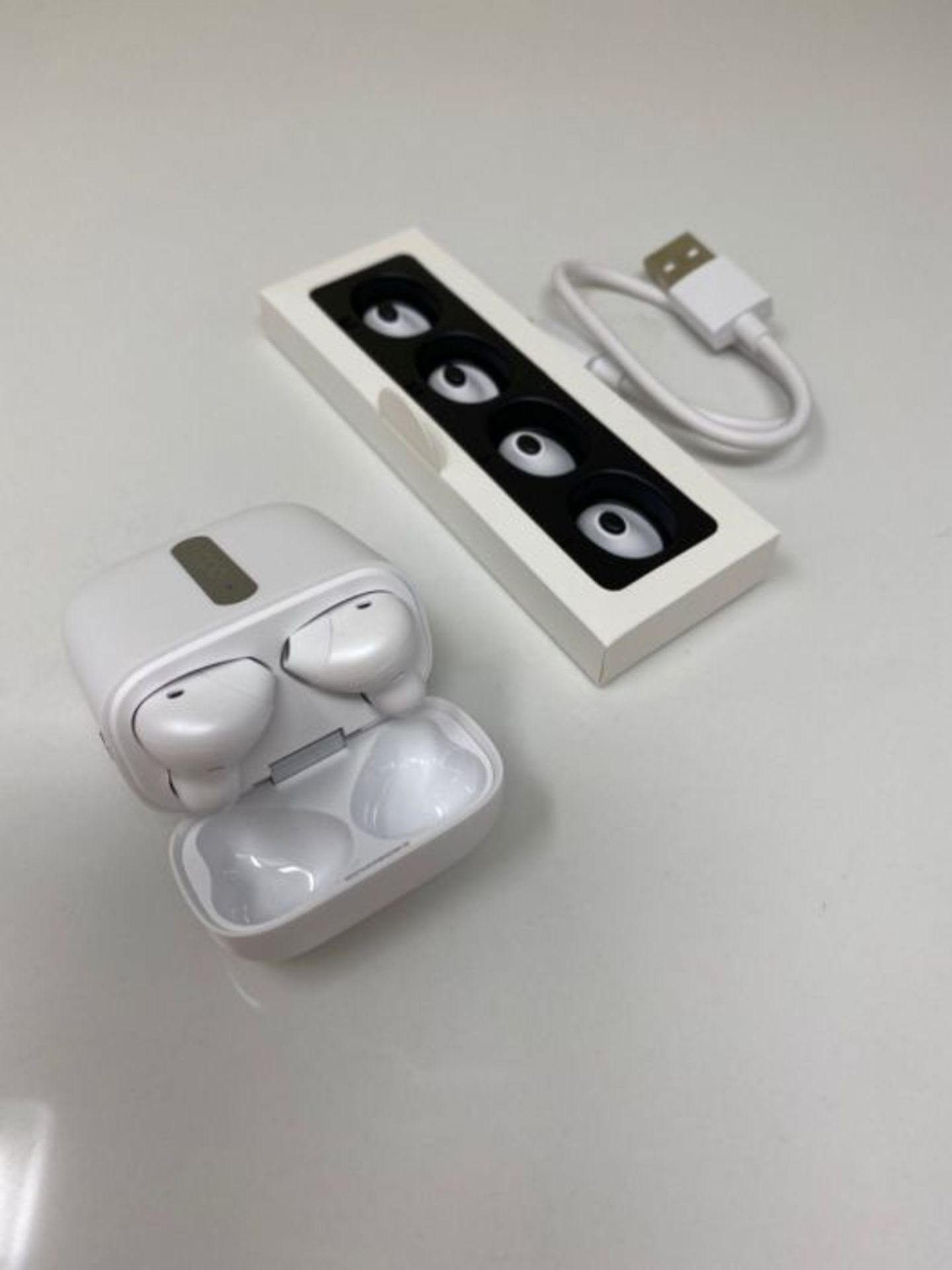 RRP £79.00 OPPO ENCO True Wireless Earphone Earbuds (White) - Image 3 of 3