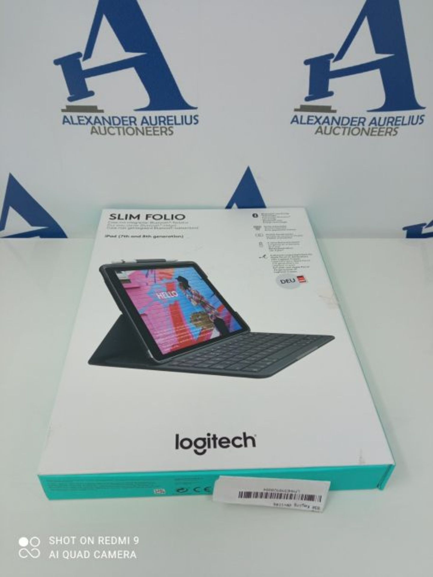 RRP £72.00 Logitech SLIM FOLIO iPad Keyboard Case 10.2 Inch, QWERTZ German Layout - Graphite Blac - Image 2 of 3