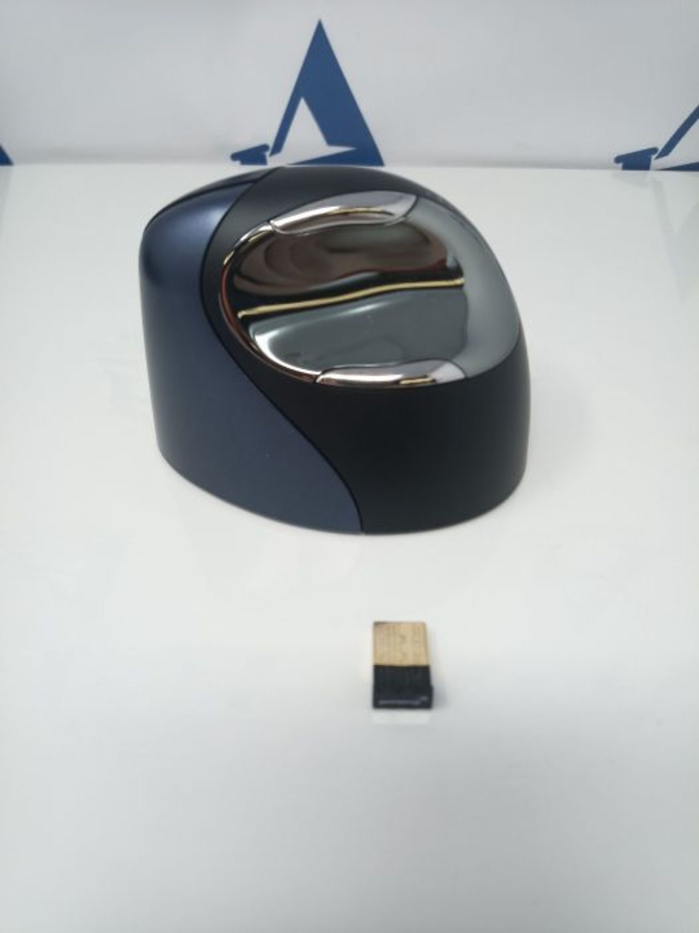 RRP £86.00 Evoluent Right Handed Wireless Vertical Mouse, VMOUS4WRLHY - Image 3 of 3