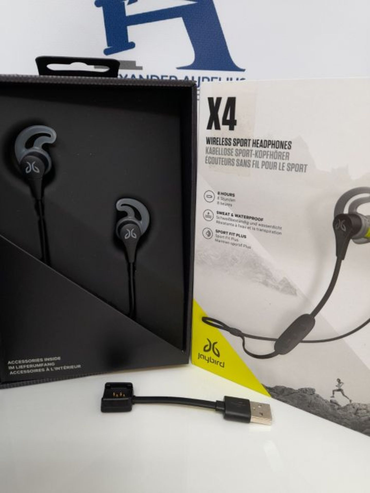 RRP £94.00 Jaybird X4 Wireless Bluetooth In-Ear Headphones with Microphone, For Sports, Running a - Image 2 of 3