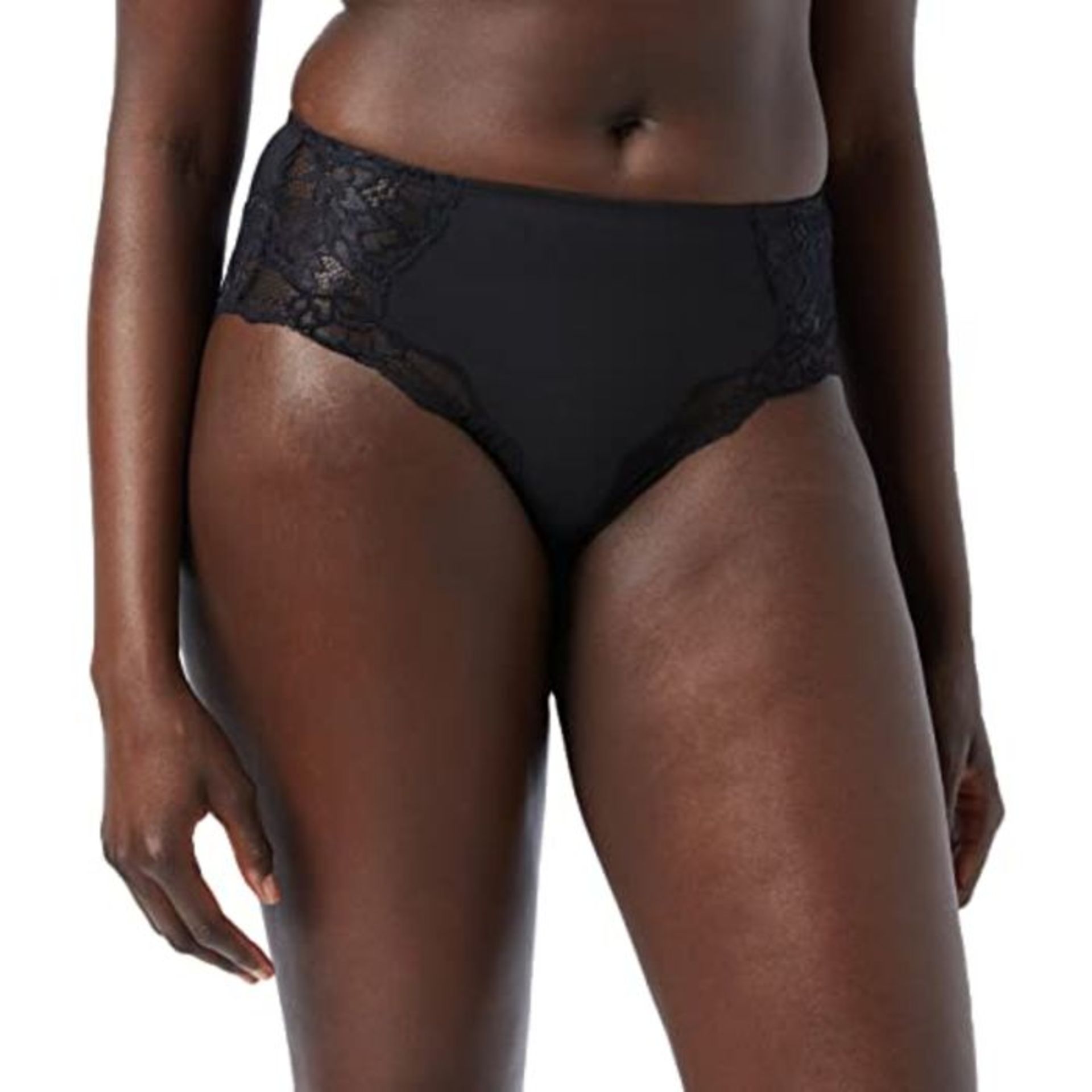 Triumph Women's Amourette Charm Maxi Underwear, Black (Black 0004), 14 UK