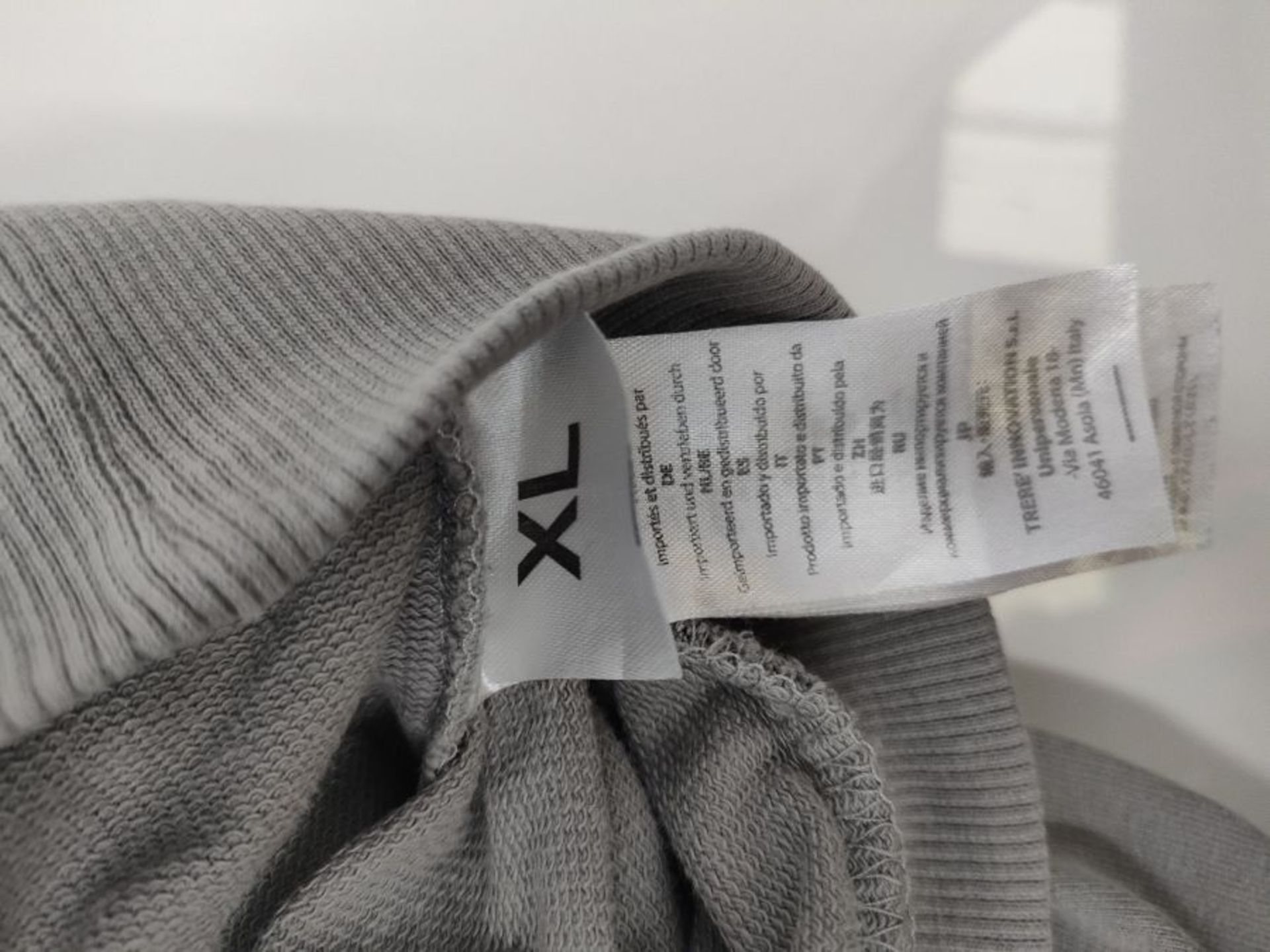 RRP £57.00 UYN Unisex's Uynner Club Runner Sweatshirt, Sharkskin, XL - Image 3 of 3