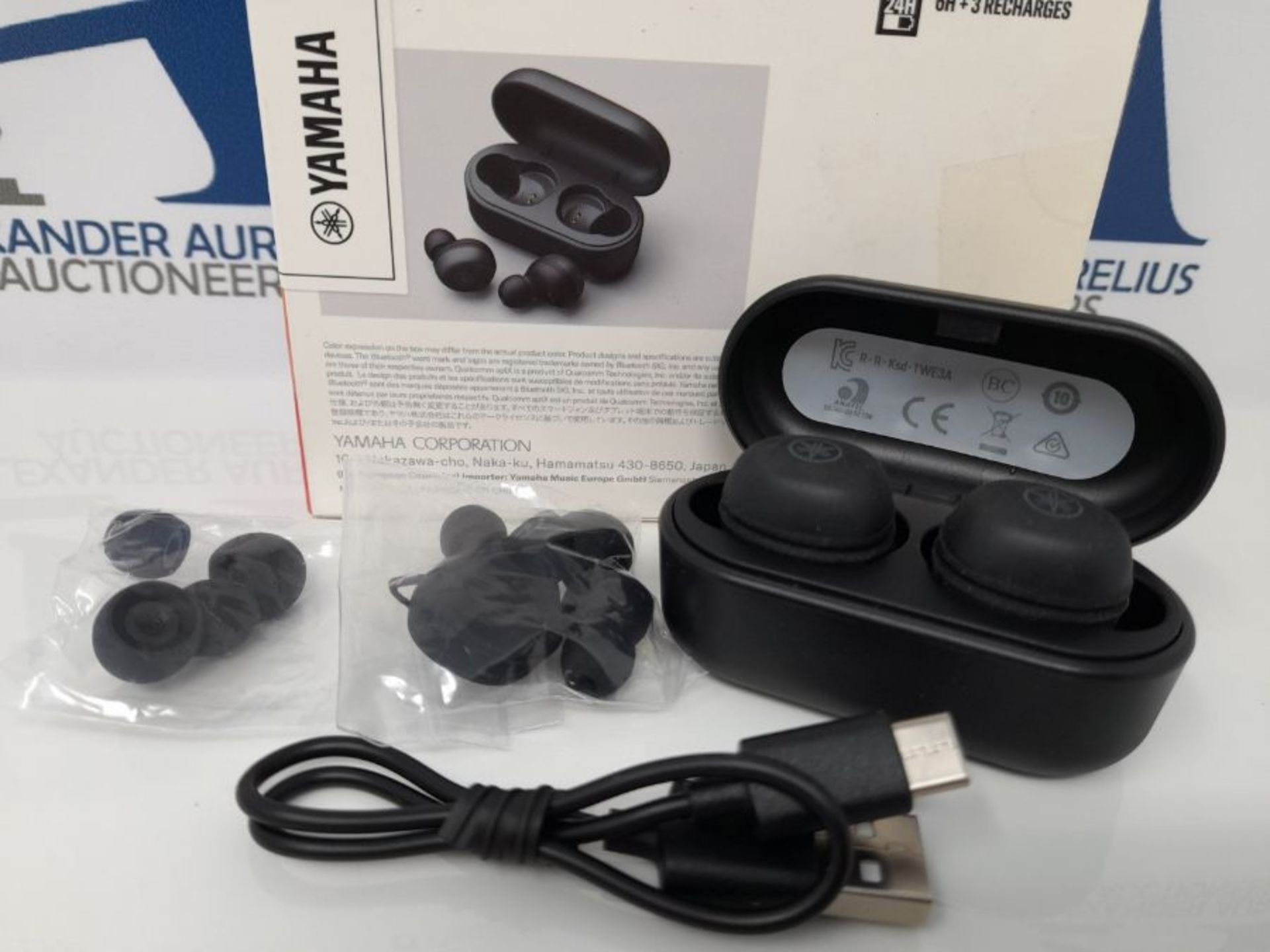 RRP £117.00 Yamaha TW-E3A Bluetooth Earphones - True wireless earphones, 6 hours playback time on