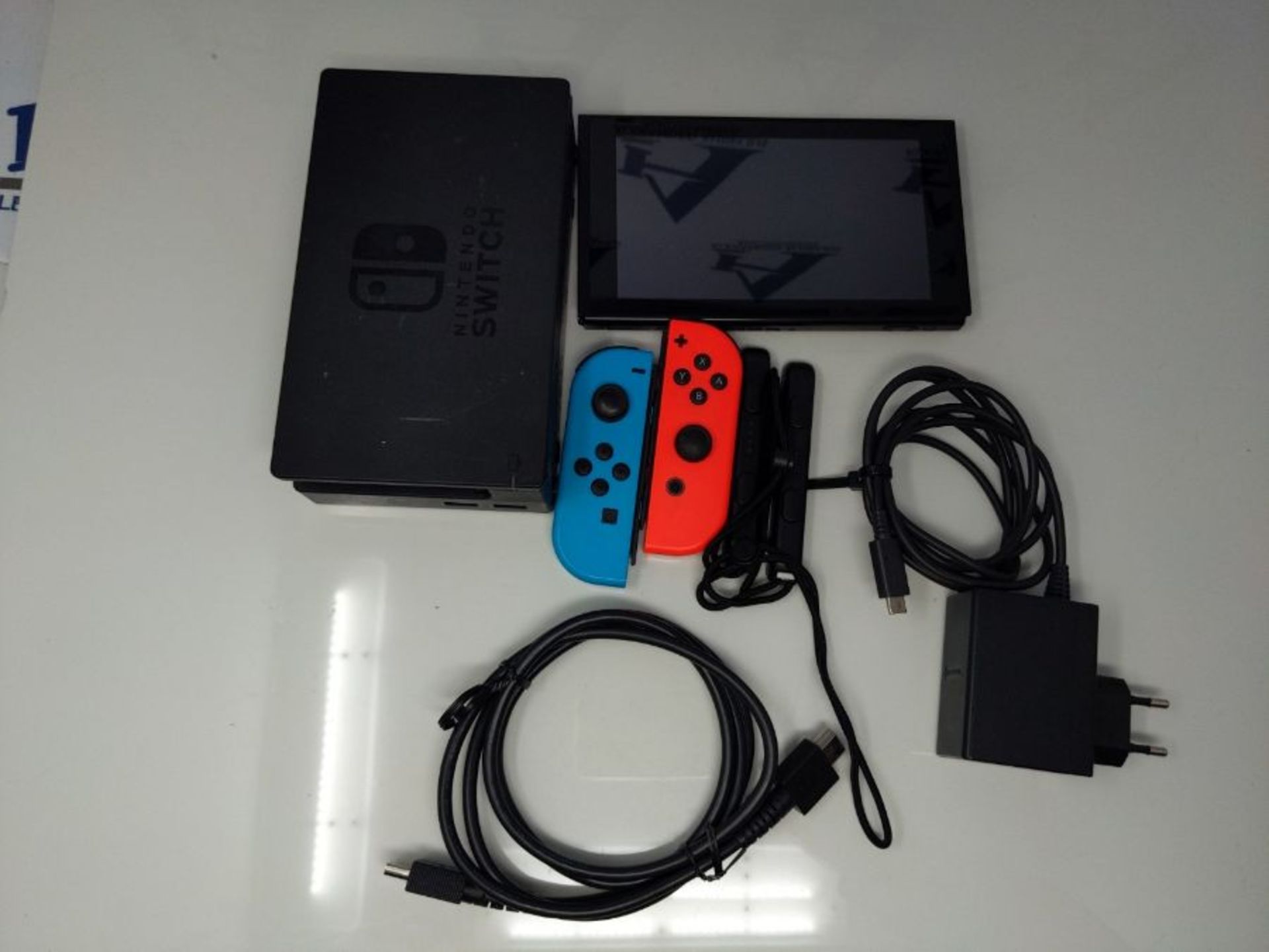 RRP £328.00 Nintendo Switch Konsole - Neon-Rot/Neon-Blau - Image 3 of 3