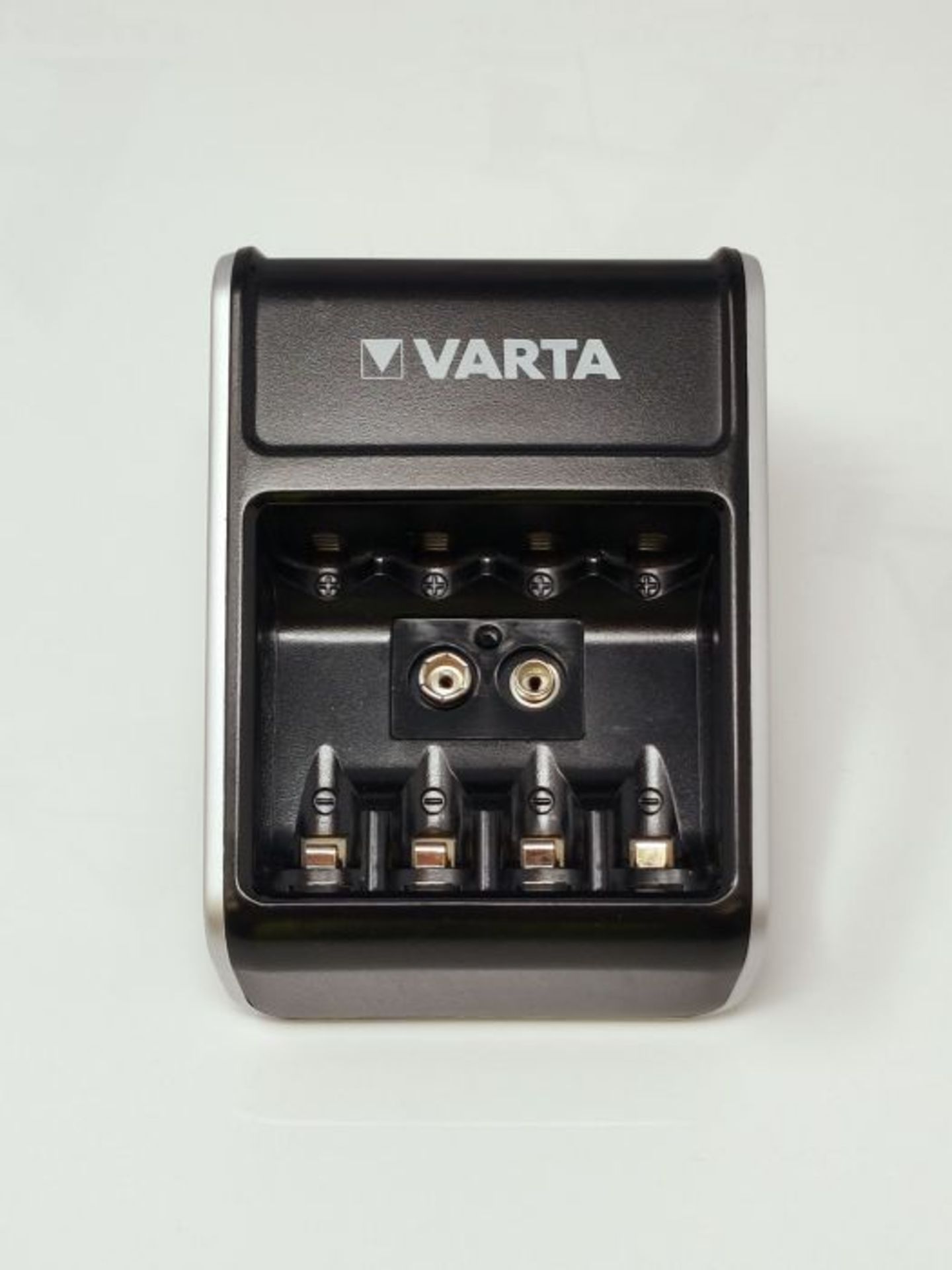 VARTA LCD Plug LadegerÃ¤t fÃ¼r AA/AAA/9V und USB-GerÃ¤te (inkl. 4x AA 2100 mAh)