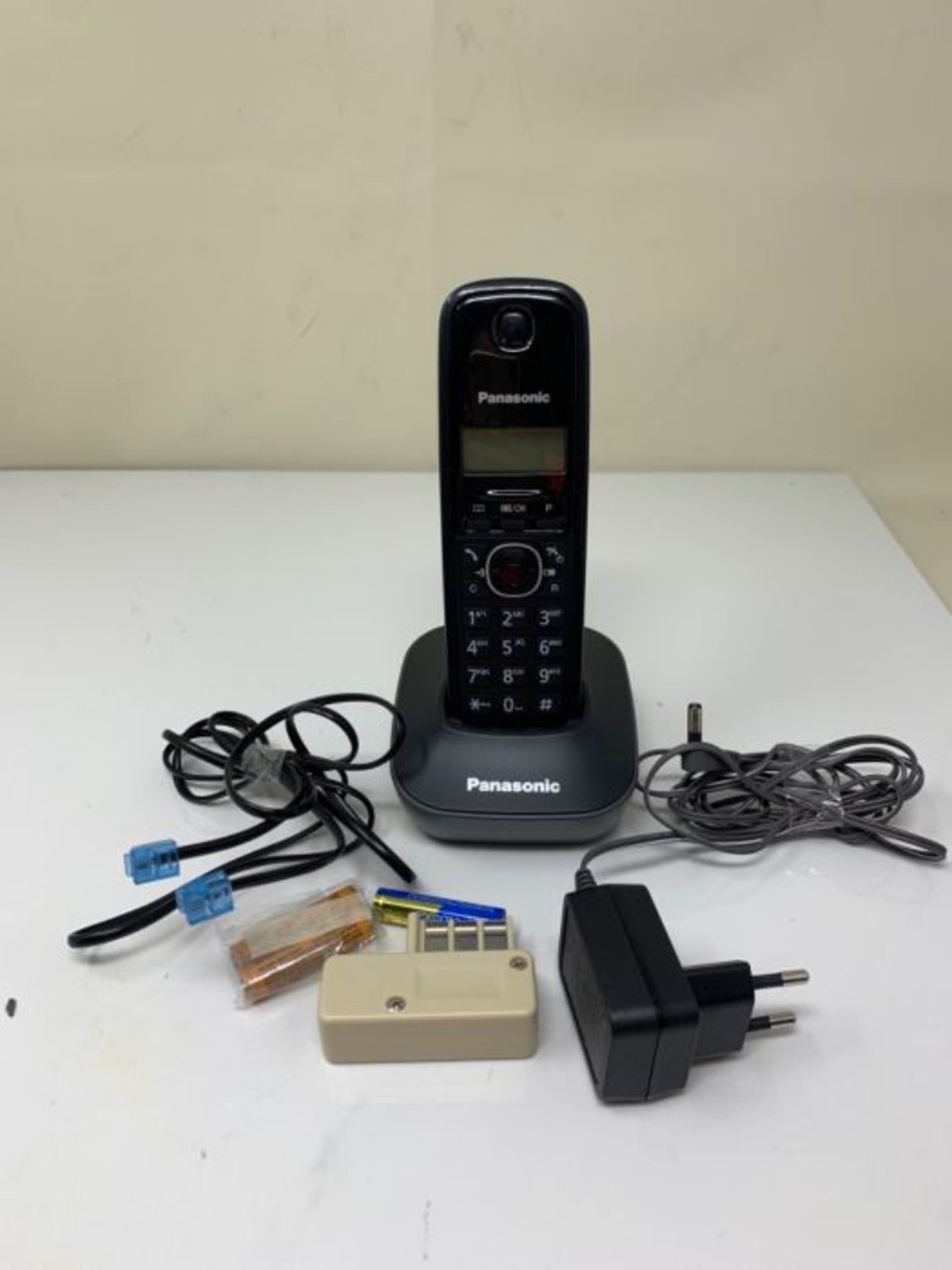 Panasonic KX-TG1611FRH Téléphone solo sans fil DECT sans répondeur Noir [Version Fr - Image 2 of 2