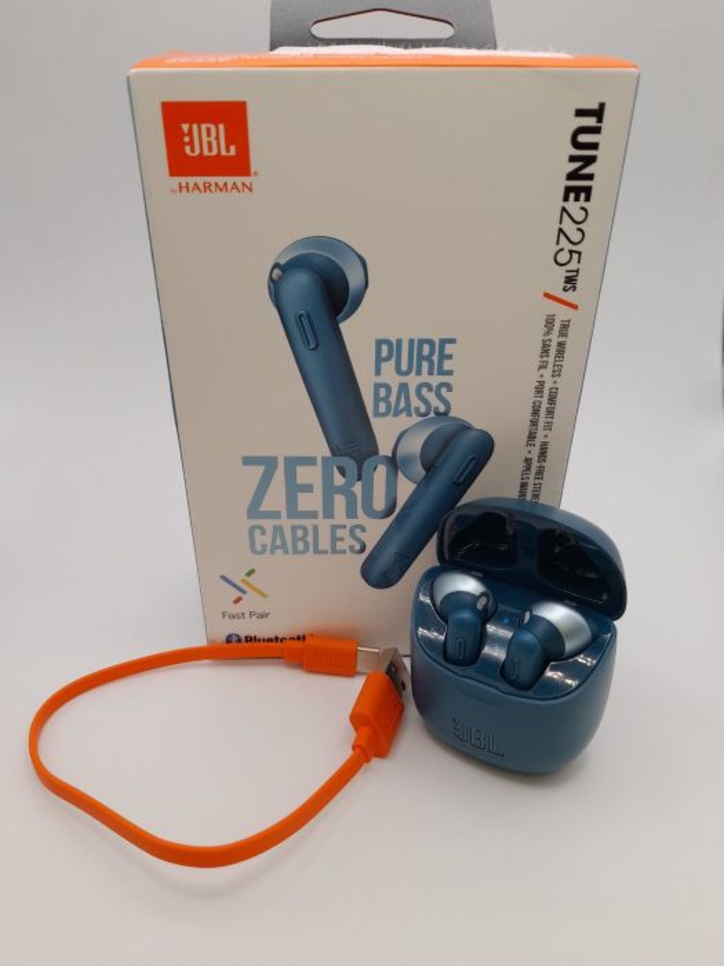 RRP £84.00 JBL Tune 225 TWS In-Ear Earphones - True wireless headphones with up to 25 hours of ba - Image 2 of 3