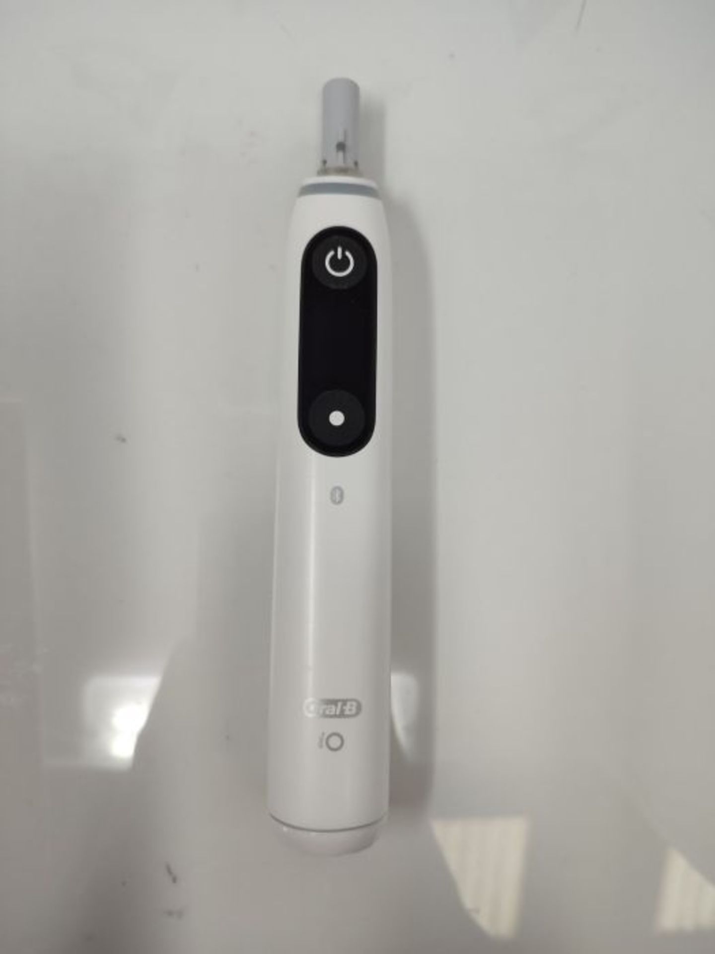 RRP £143.00 Oral-B iO 7 Elektrische Zahnb?rste/Electric Toothbrush mit revolution?rer Magnet-Techn - Image 3 of 3