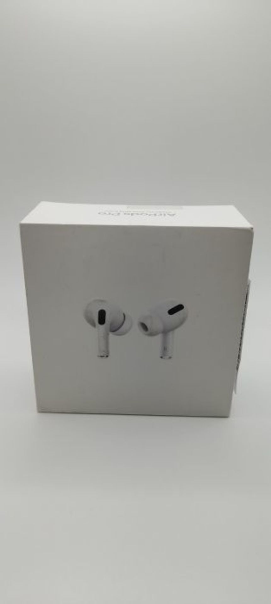 RRP £213.00 Apple AirPods Pro MagSafe Ladecase (2021) - Image 2 of 3