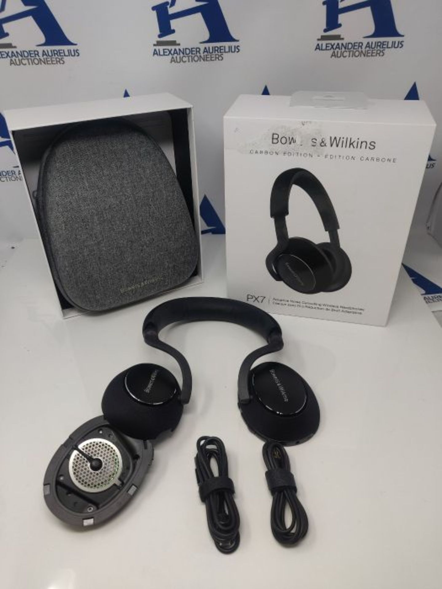 RRP £311.00 Bowers & Wilkins PX7 Noise Cancelling Wireless Headphones with Bluetooth 5.0 & Quick C - Image 2 of 3