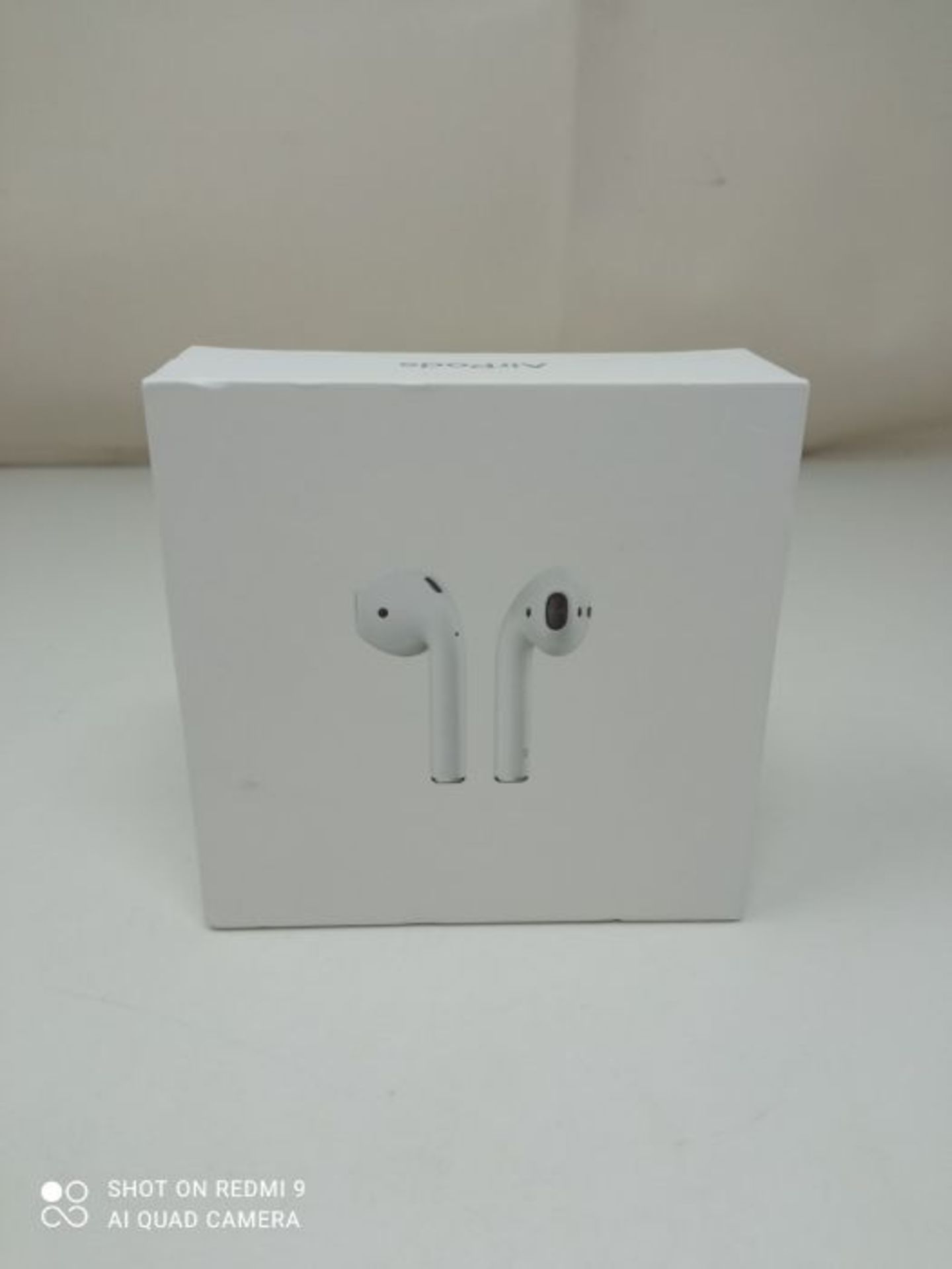 RRP £159.00 Apple AirPods with Charging Case (Wired) - Image 2 of 3