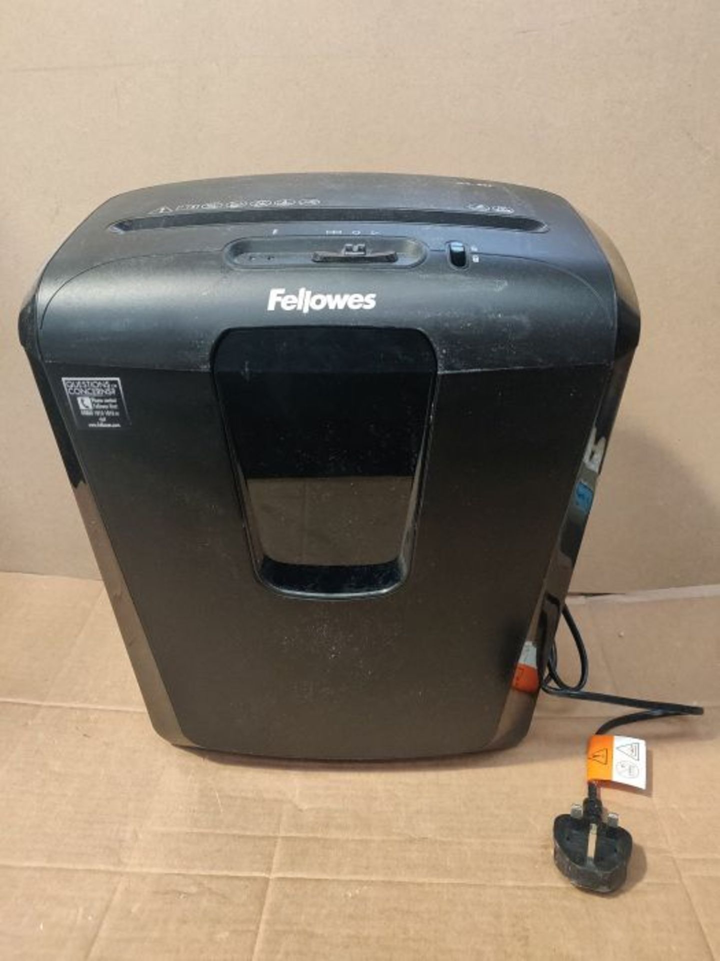 RRP £54.00 Fellowes Powershred M-8C 8 Sheet Cross Cut Personal Shredder with Safety Lock - Image 4 of 4